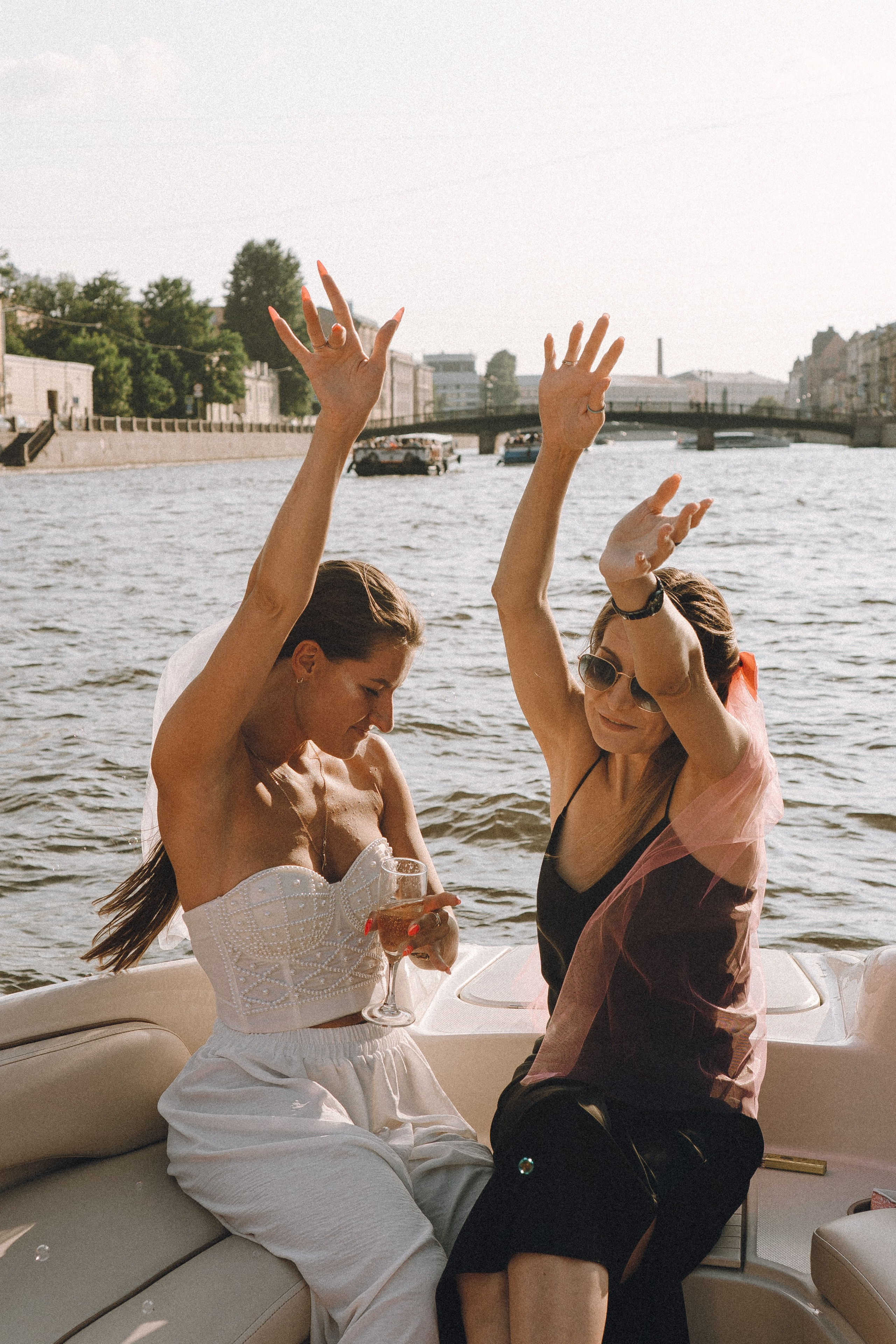 ДЕВИЧНИК НА КАТЕРЕ. Профессиональный фотограф, Санкт-Петербург — Виктория Богомолова