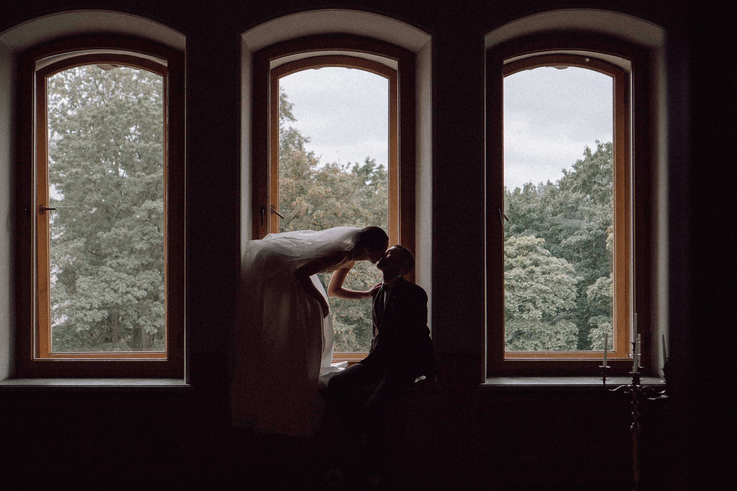 СВАДЕБНАЯ ПРОГУЛКА В САНТК-ПЕТЕРБУРГЕ (ИСАКИЕВСКИЙ СОБОР, ЗИМНЯЯ КАНАВКА, ЭРМИТАЖ И БОЛЬШАЯ МОРСКАЯ УЛИЦА). Профессиональный фотограф, Санкт-Петербург — Виктория Богомолова