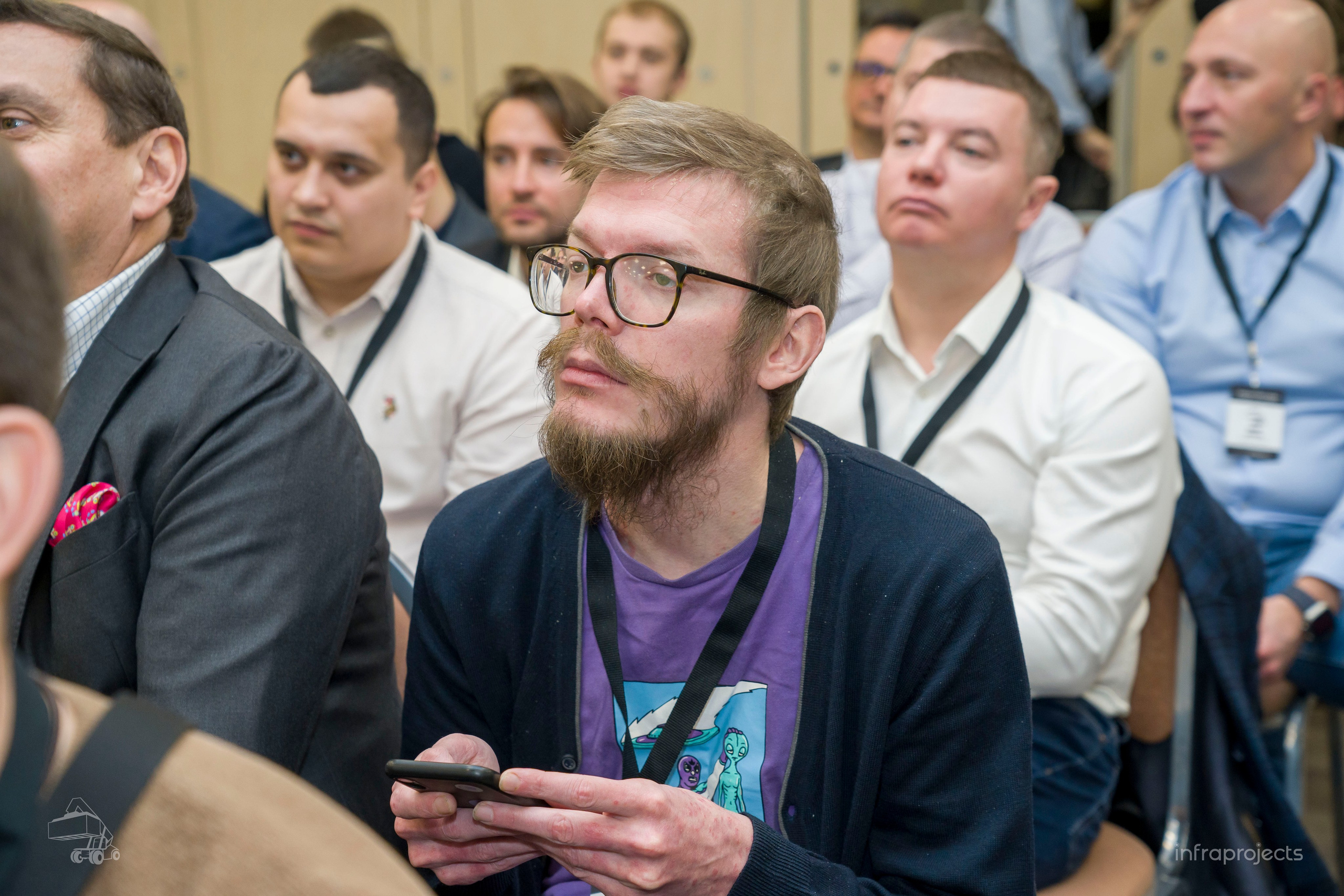 За контейнерами репортаж. Фотограф в Санкт-Петербурге. Репортажная и все съёмки для бизнеса