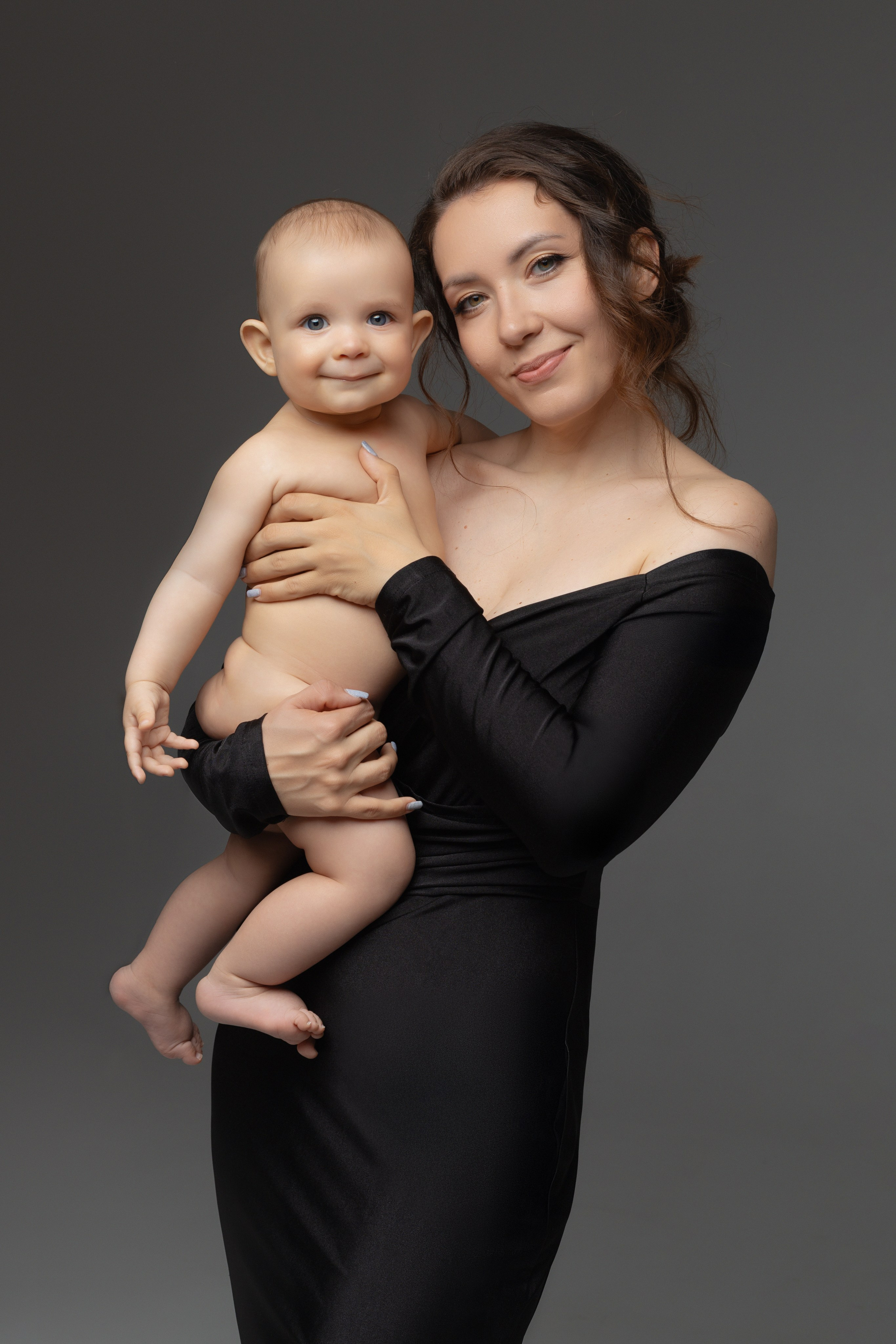 Мама и малыш. Фотограф новорожденных Модяева Ирина