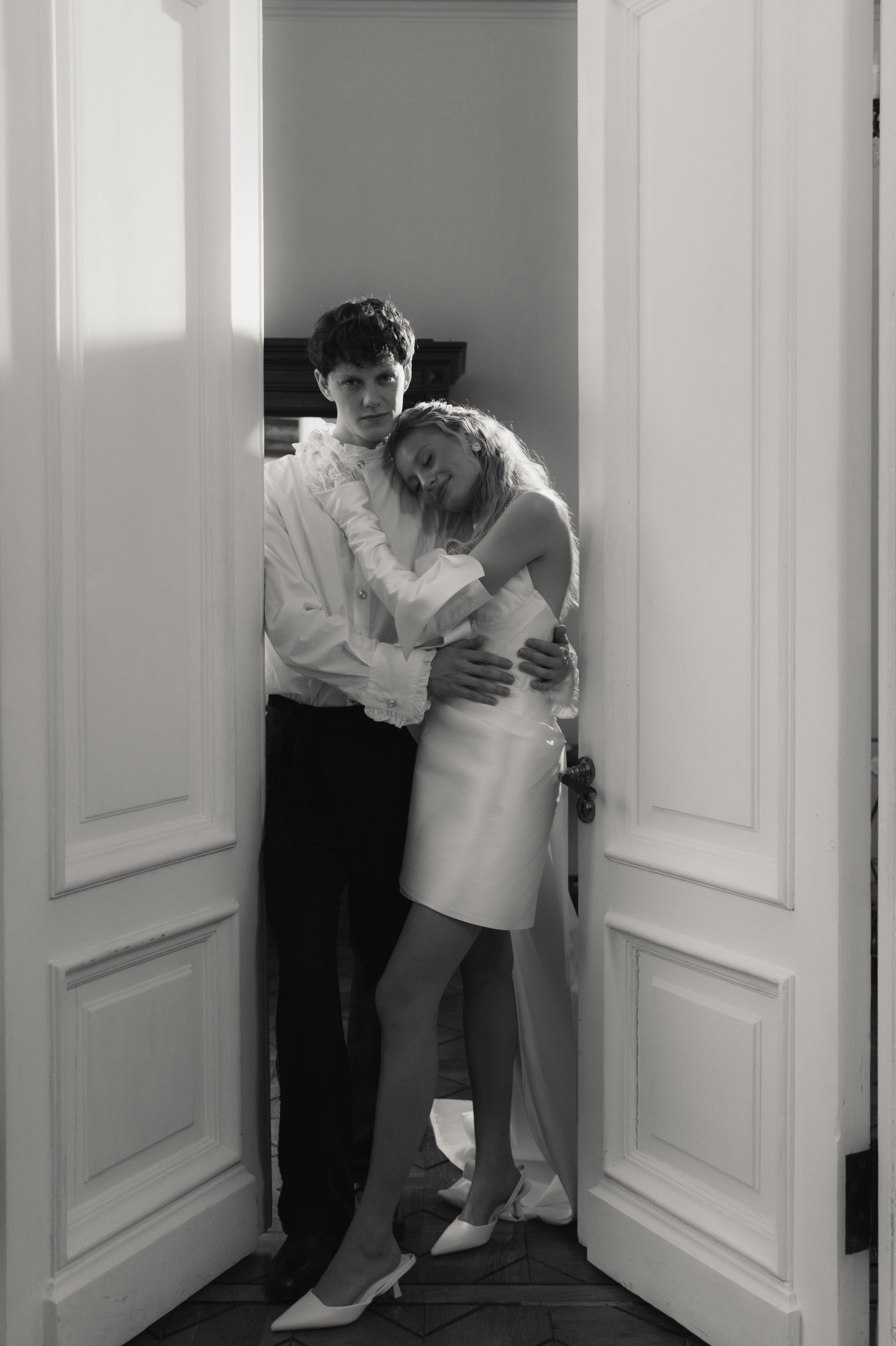 Свадебная съемка в исторической квартире на Чистых прудах. Ярослава Ерина — свадебный фотограф в Москве