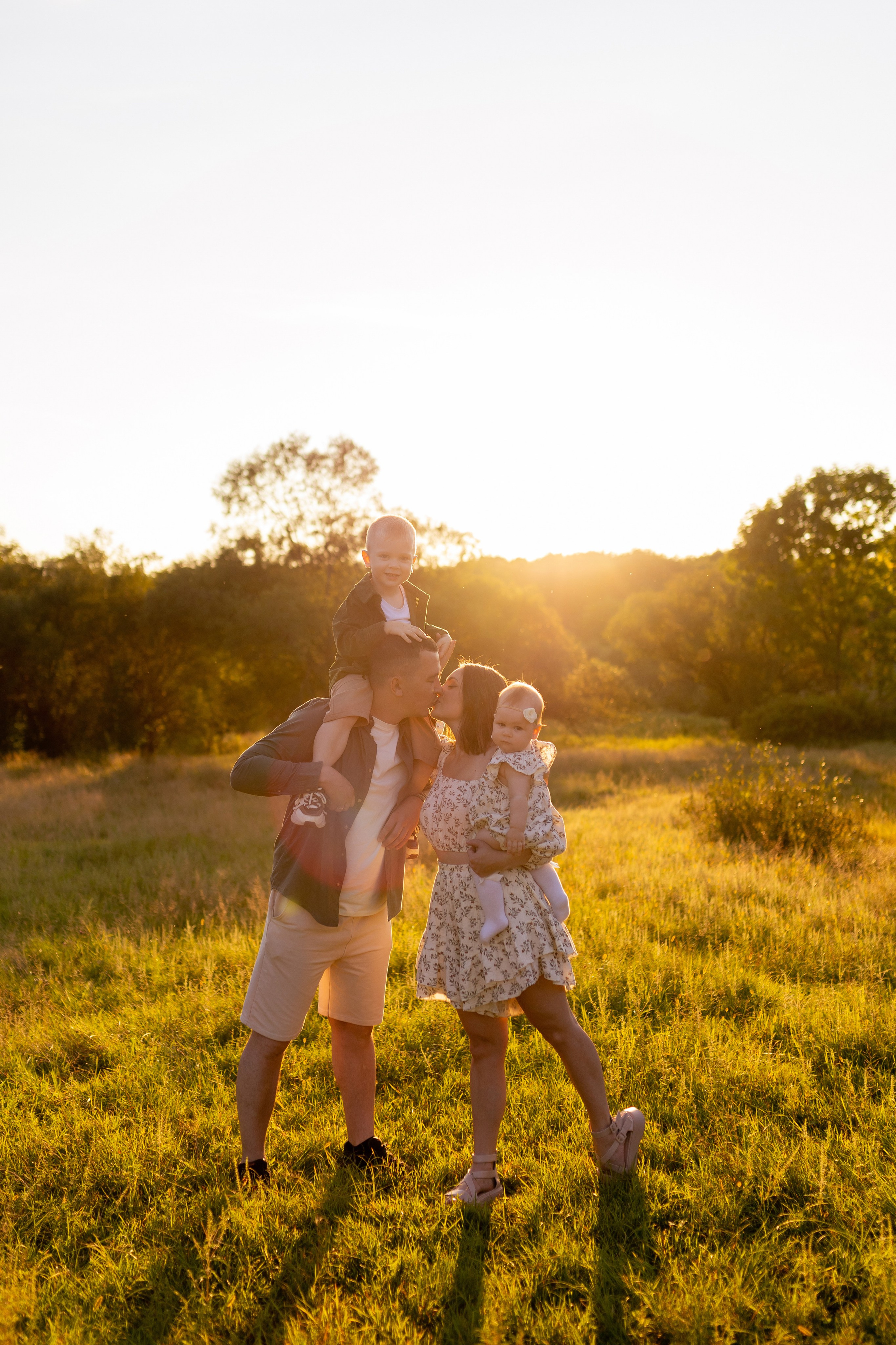 Семейная фотосессия на закате. ФОТОГРАФ ХАБАРОВСК АНАСТАСИЯ РАЧЕНКОВА