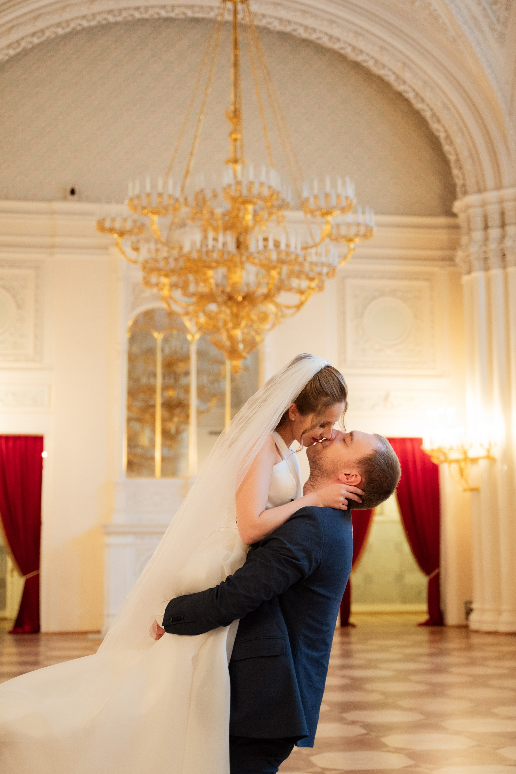 Павел и Антонина | 03.12.23. Свадебный фотограф в Санкт-Петербурге Владислава Тюльпина