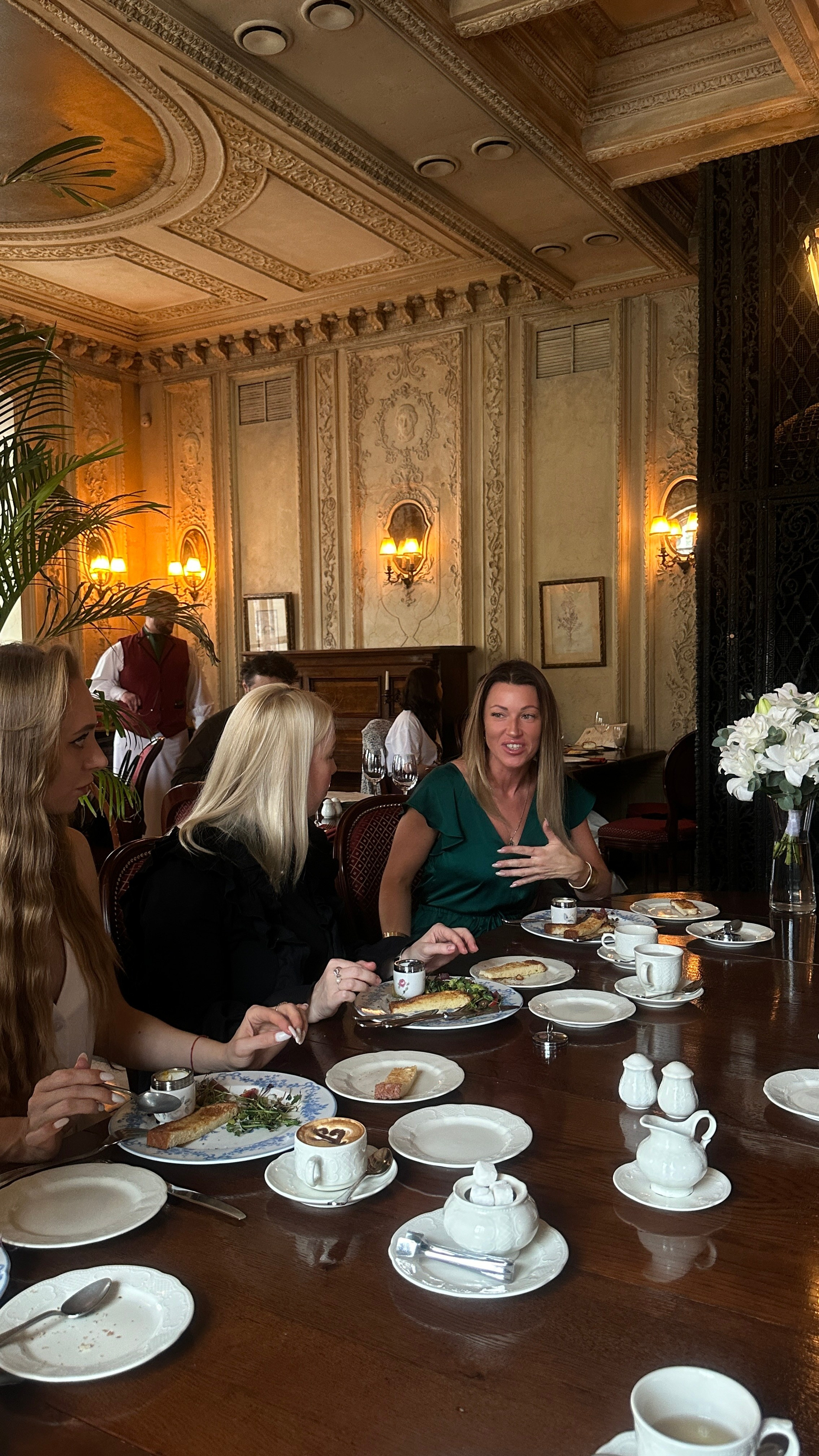 Бизнес-завтрак блогера с лекцией по этикету, ресторан «Пушкин». Jane Kudryavtseva | MODEL PHOTO & PORTRAIT