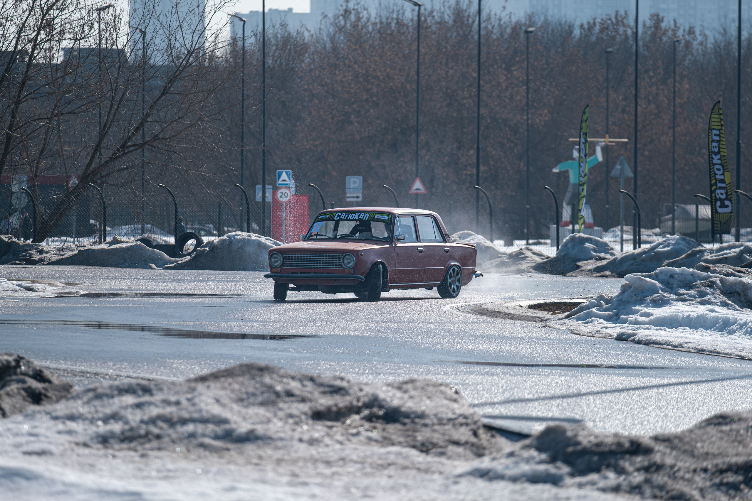 Спортивная автомобильная съемка. Malenkyia