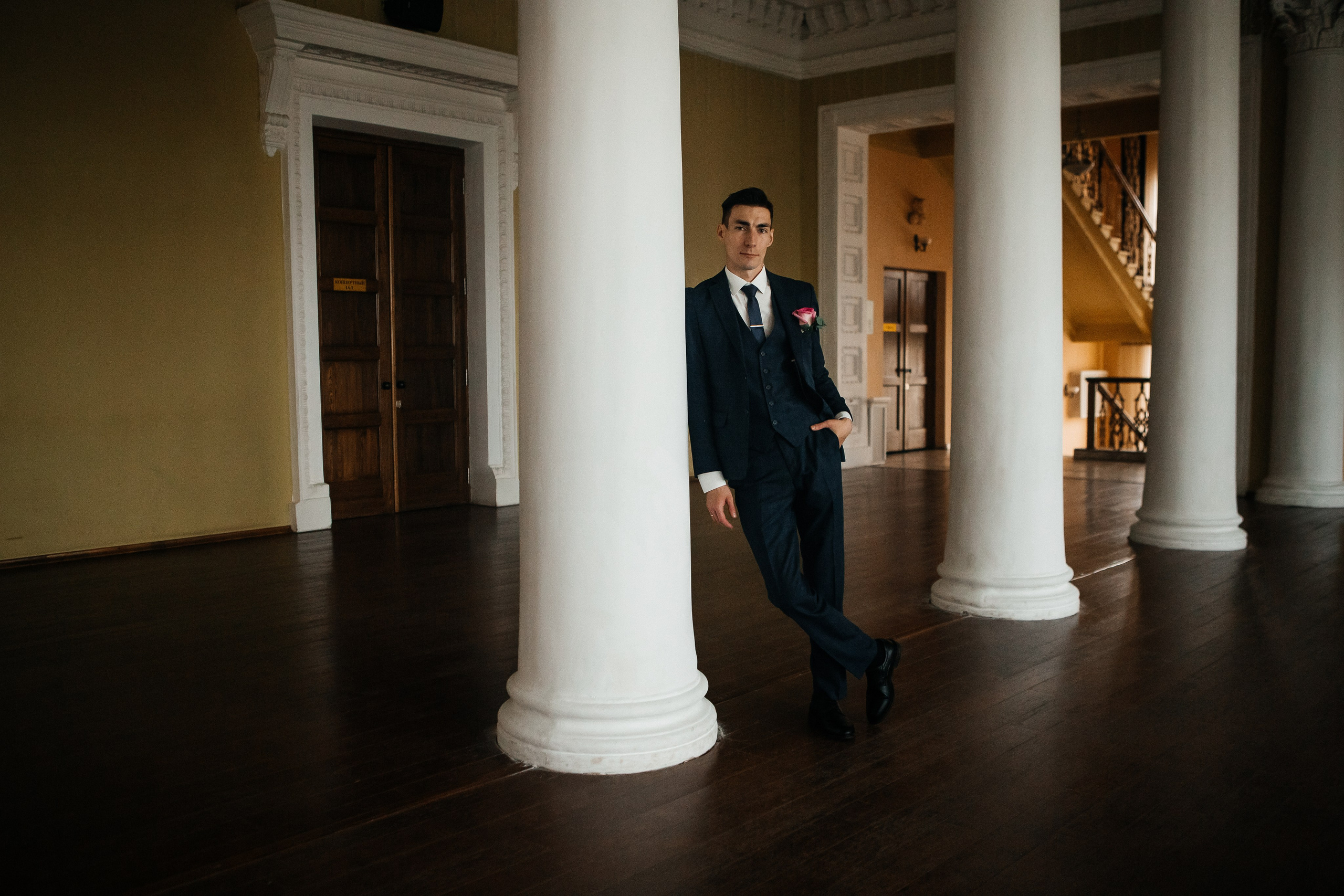 Евгения и Николай утренние сборы. Свадебный фотограф Виктория Чуйко Магнитогорск. Визуал для бизнеса