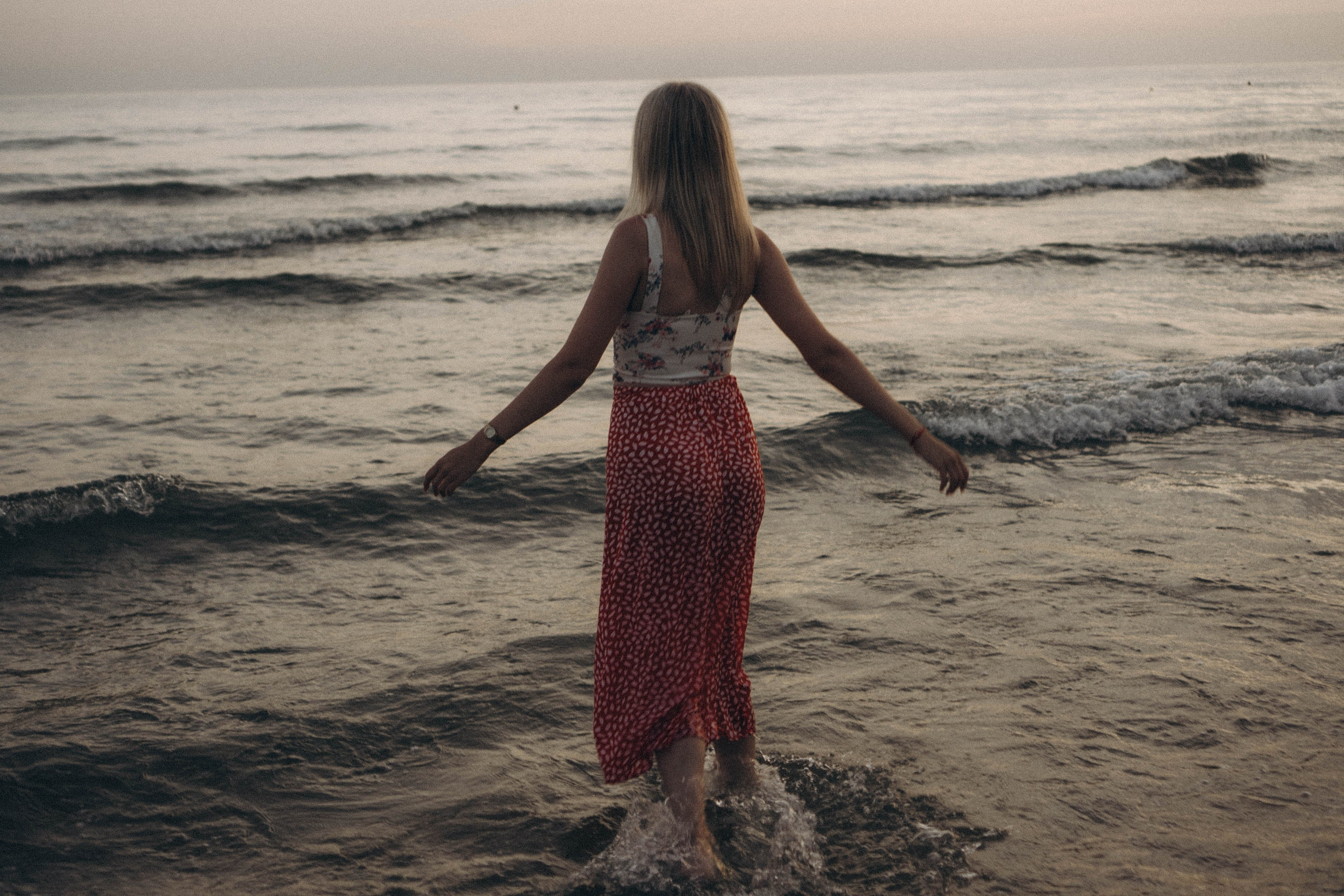 Июльский вечер на берегу черного моря. Профессиональный фотограф, Санкт-Петербург — Виктория Богомолова