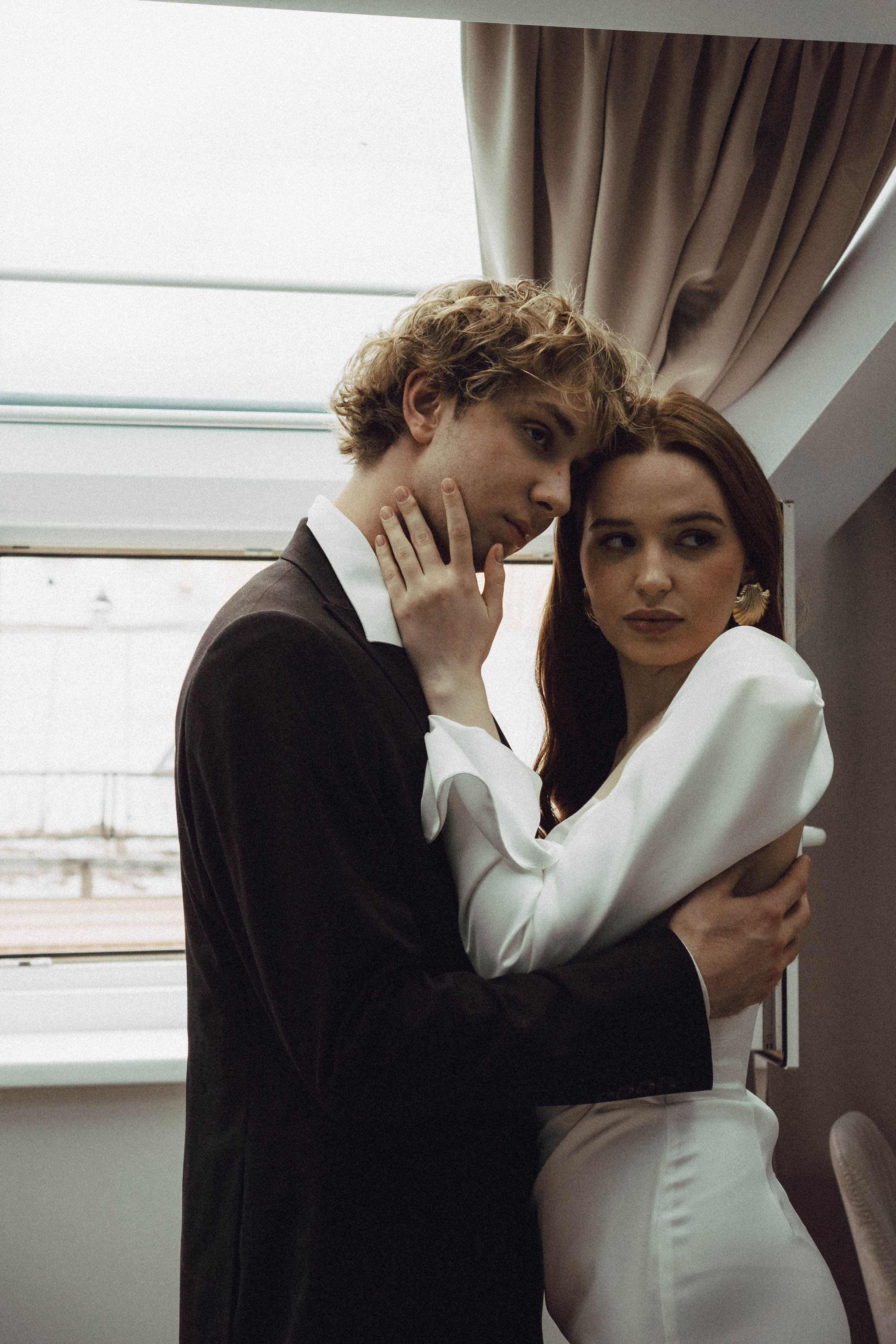 СВАДЕБНАЯ СЬЕМКА В ОТЕЛЕ. СБОРЫ ЖЕНИХА И НЕВЕСТЫ И ТАКЖЕ ТОР И ПОДГОТОВКА К ПРОГУЛКЕ. Профессиональный фотограф, Санкт-Петербург — Виктория Богомолова