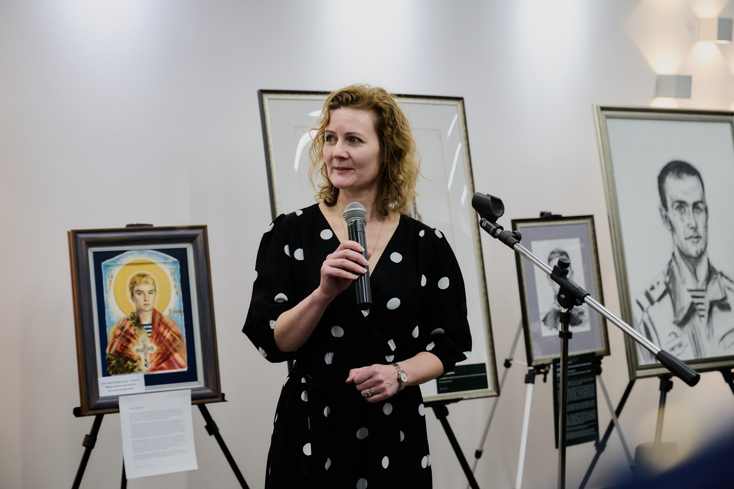 Фотовыставка «Территории» в Росгеолфонде. Фотограф Роман Адлер