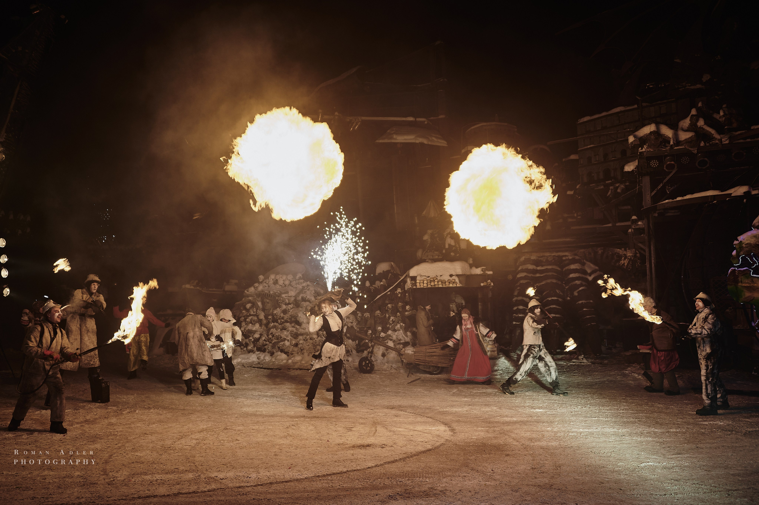 Новогодняя сказка от Ночных волков. Фотограф Роман Адлер