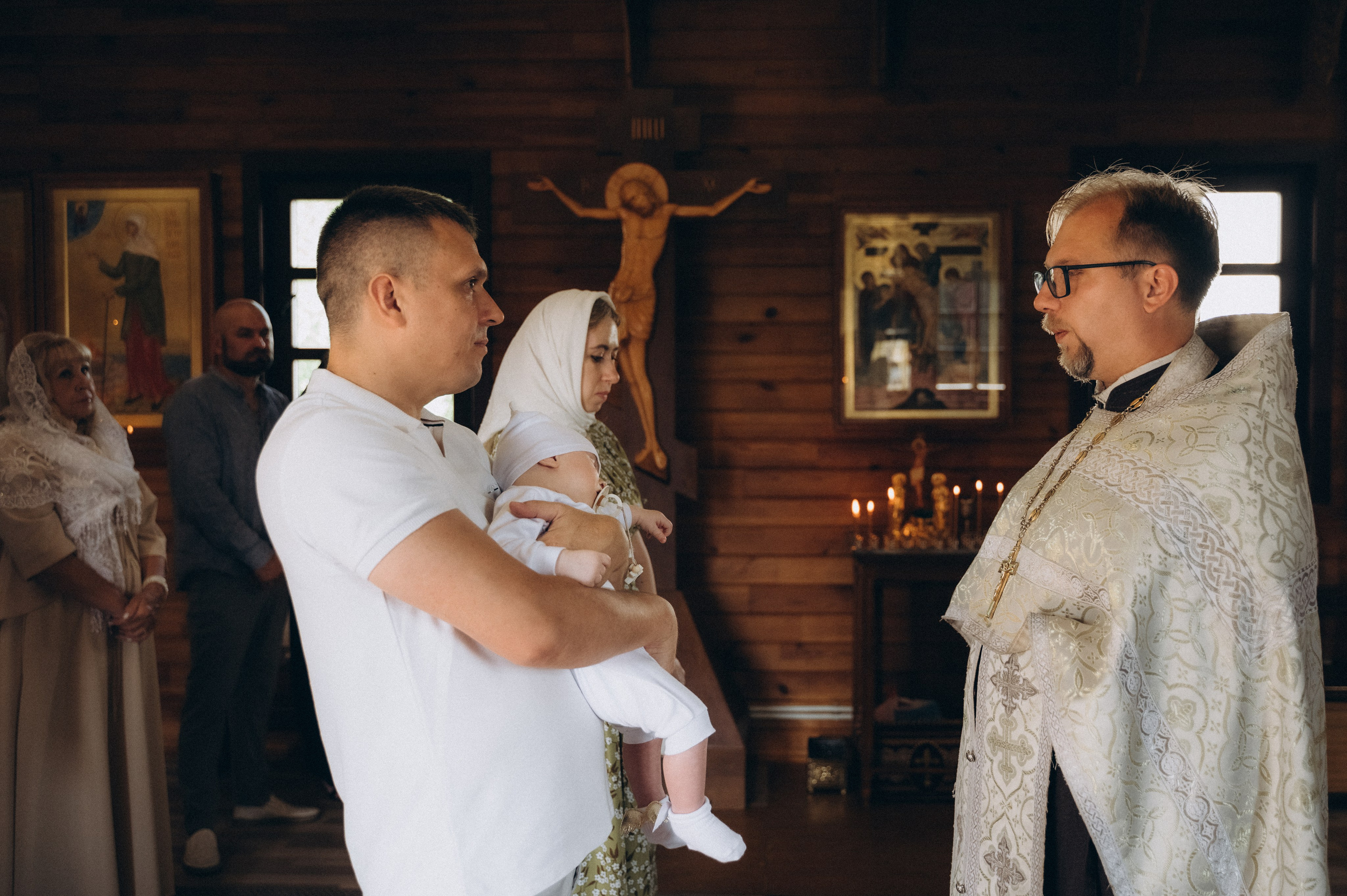 Крещение Марка (ХРАМ СВЯТИТЕЛЯ НИКОЛАЯ ЯПОНСКОГО). Семейный фотограф в Минске Дарья Дреко
