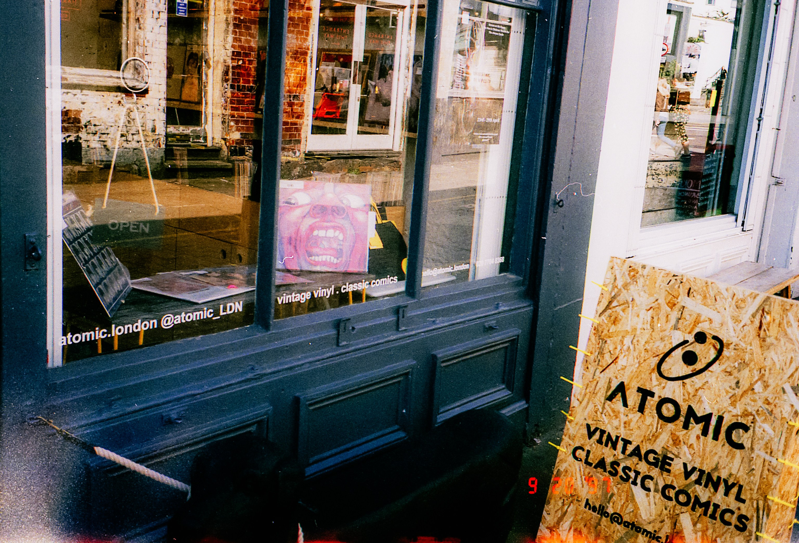 Analogue london. Iraogo