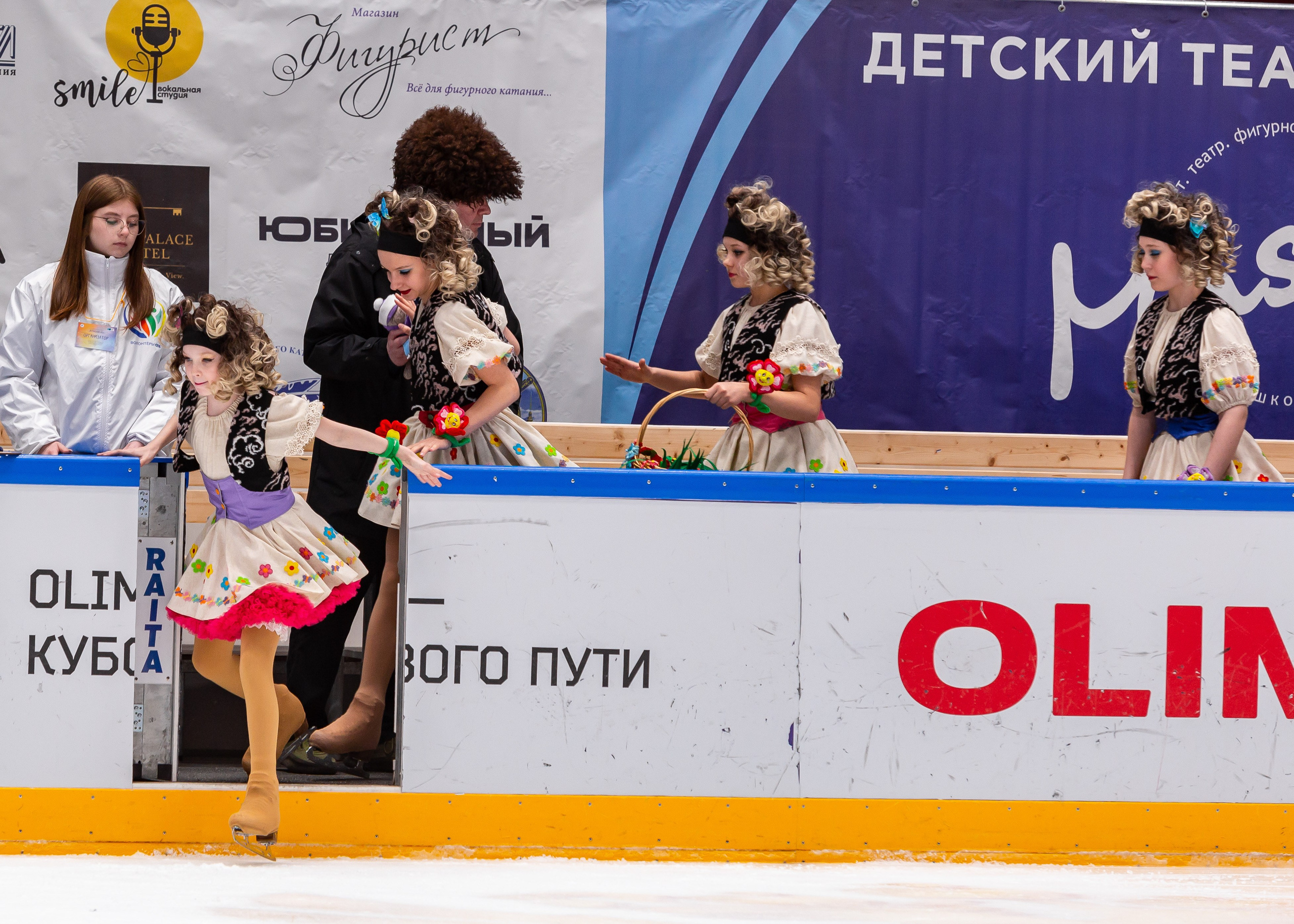 VII Ежегодный фестиваль массовых танцев на льду и фигурного катания «Петровский лёд» Санкт-Петербург. Репортажный фотограф в Москве