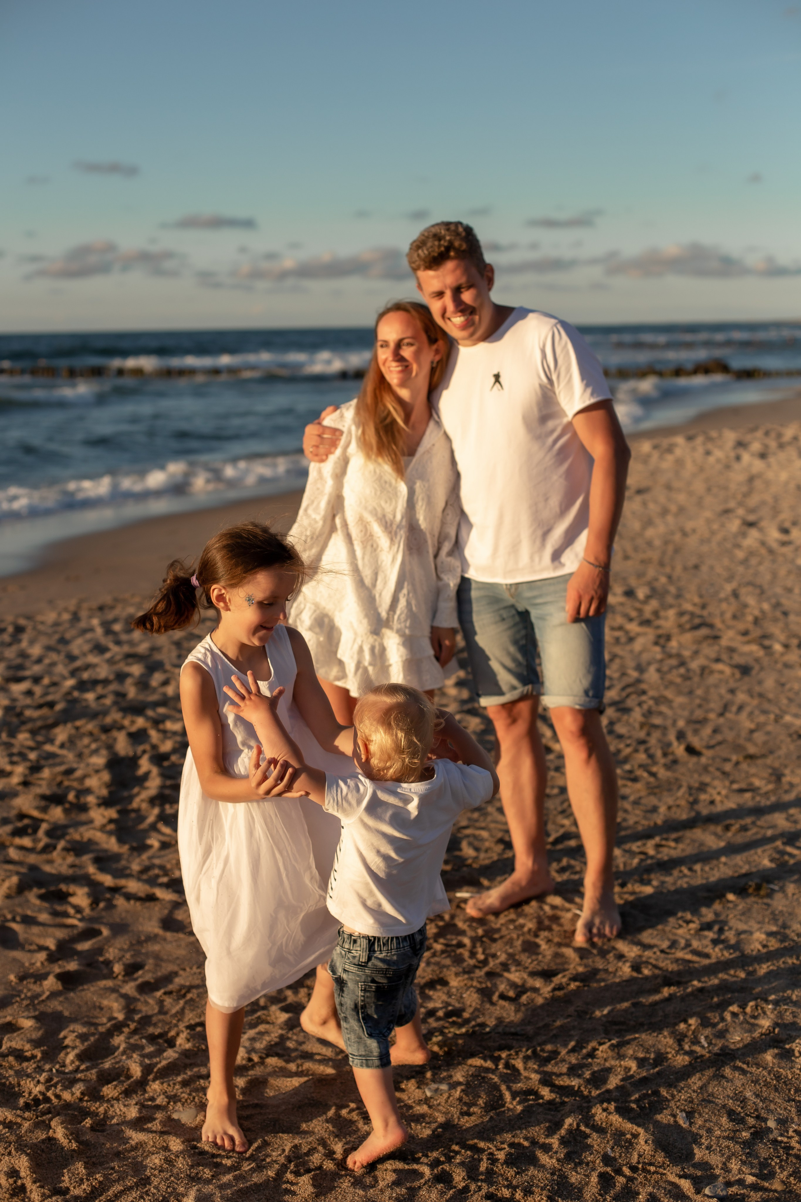 Иван, Ирина, Варя и Гордей. Малиновка. Фотограф в Калининграде Решетникова Алина