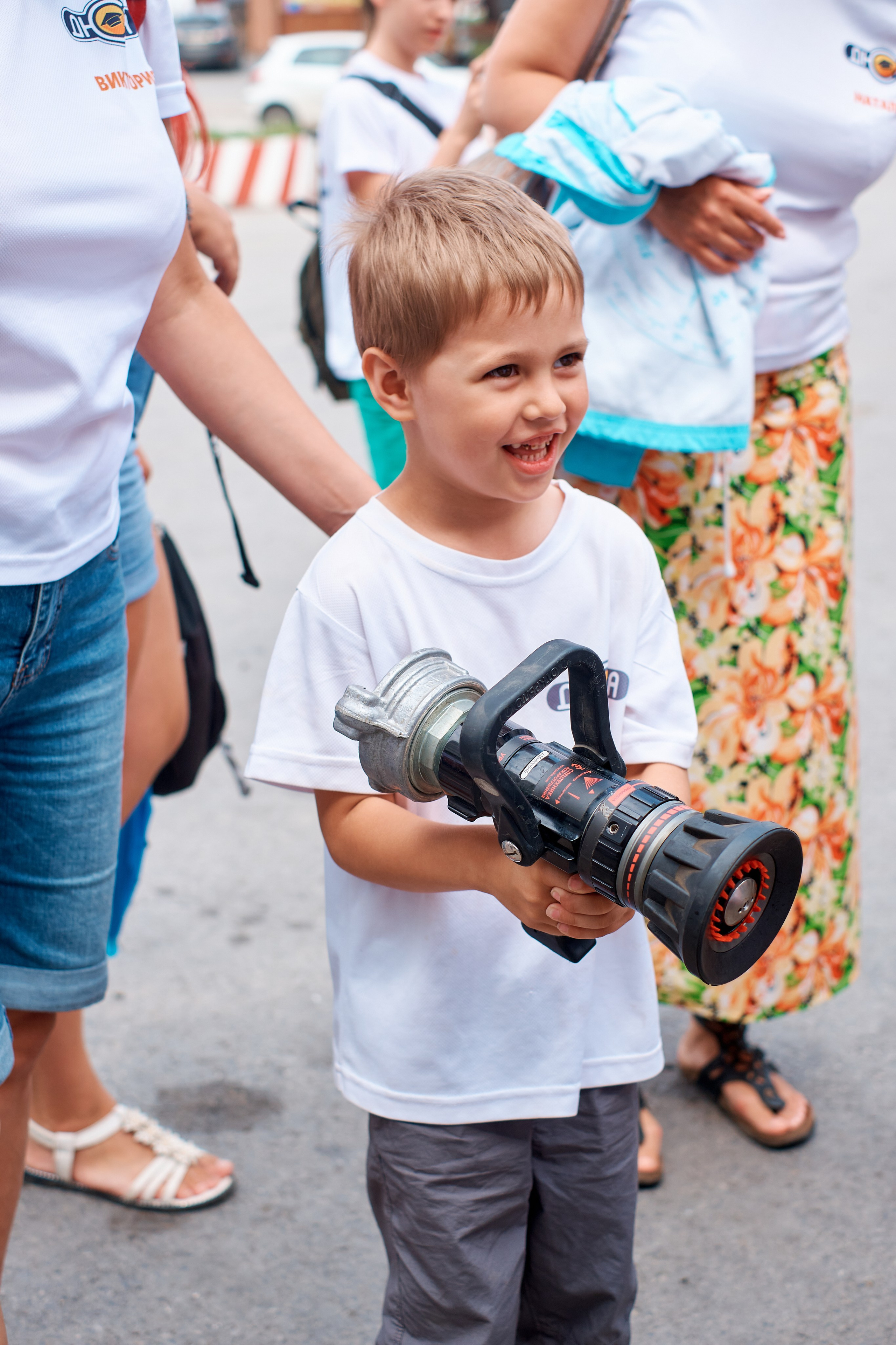 Детский лагерь ДЮНА. Поход в «Пожарно-спасательную часть № 22». Фотограф Таганрог Анна Трайжон
