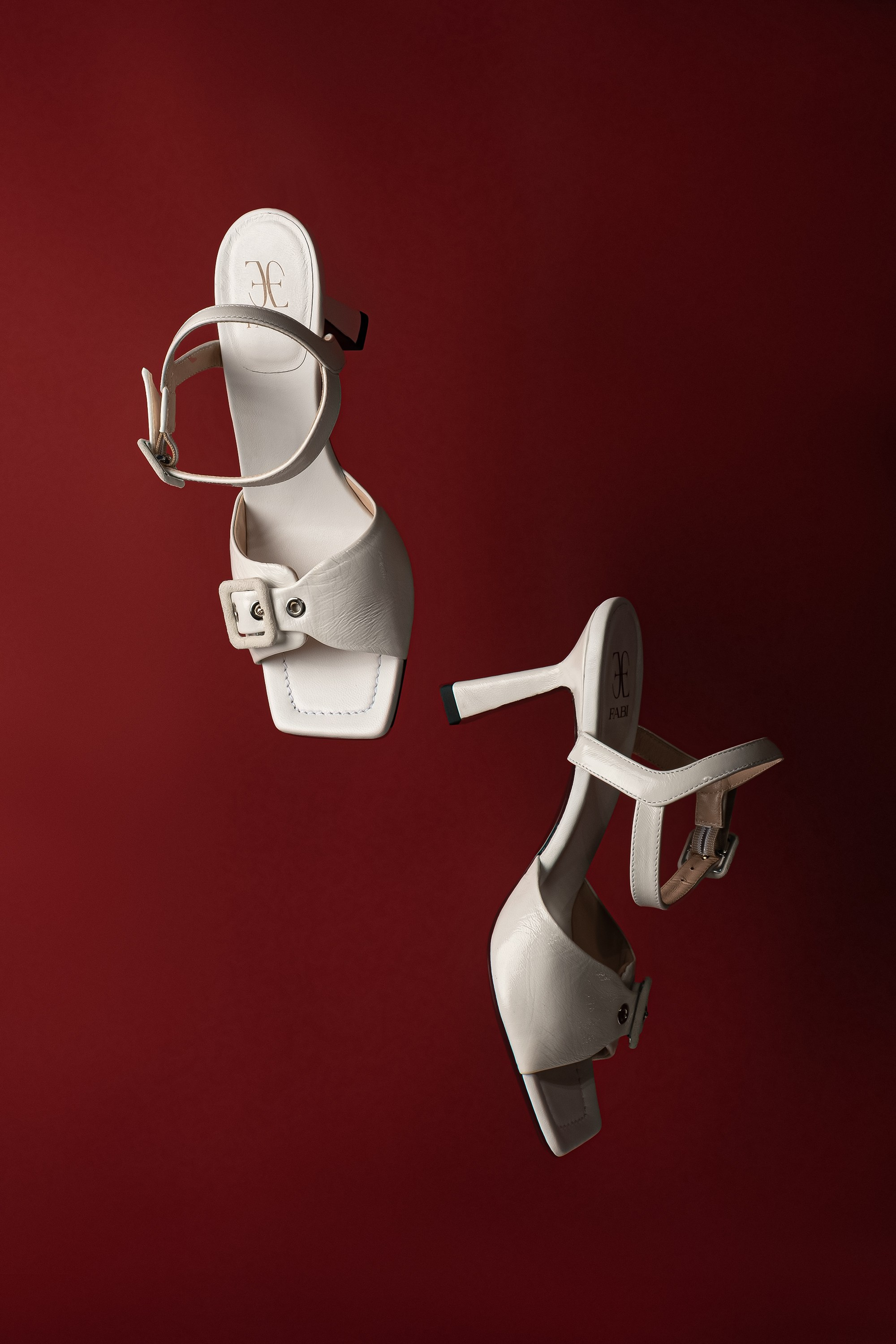 Предметная съёмка для маркетплейсов обуви. Предметный фотограф в Симферополе Антон Катунин