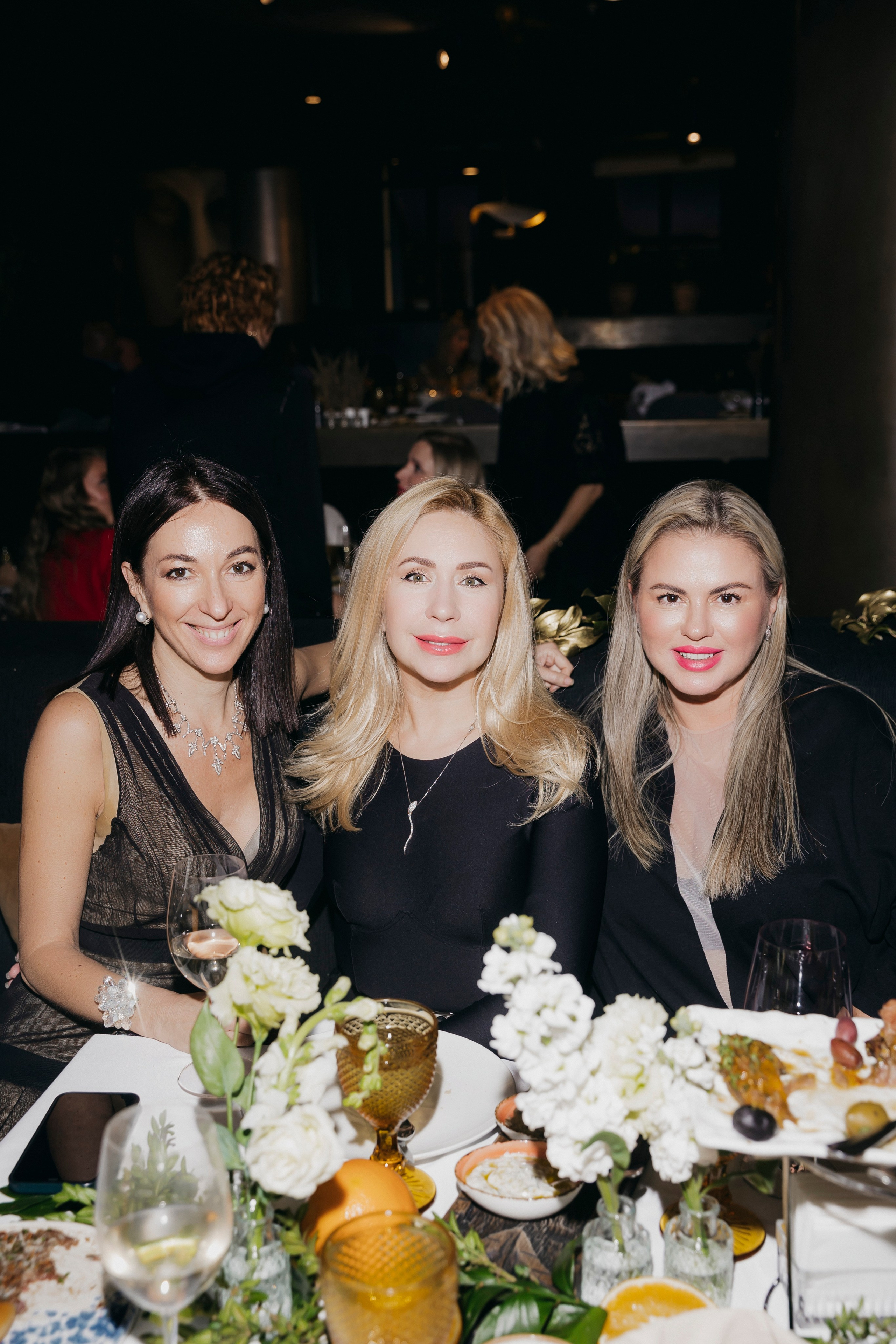 Мария Лобанова, Анастасия Гребенкина и Анна Семенович на дне рождения ресторана «Пифагор»