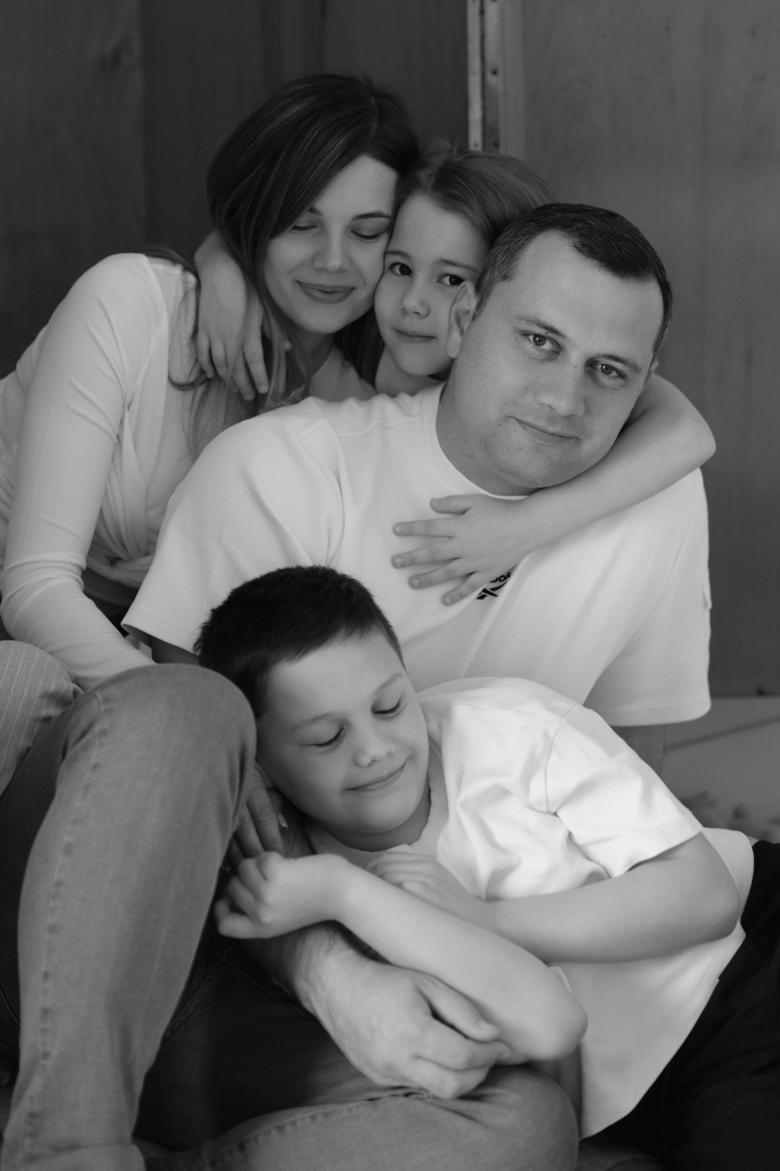 Анатолий, Вероника, Богдан и Полина. Фотограф Олеся Голева