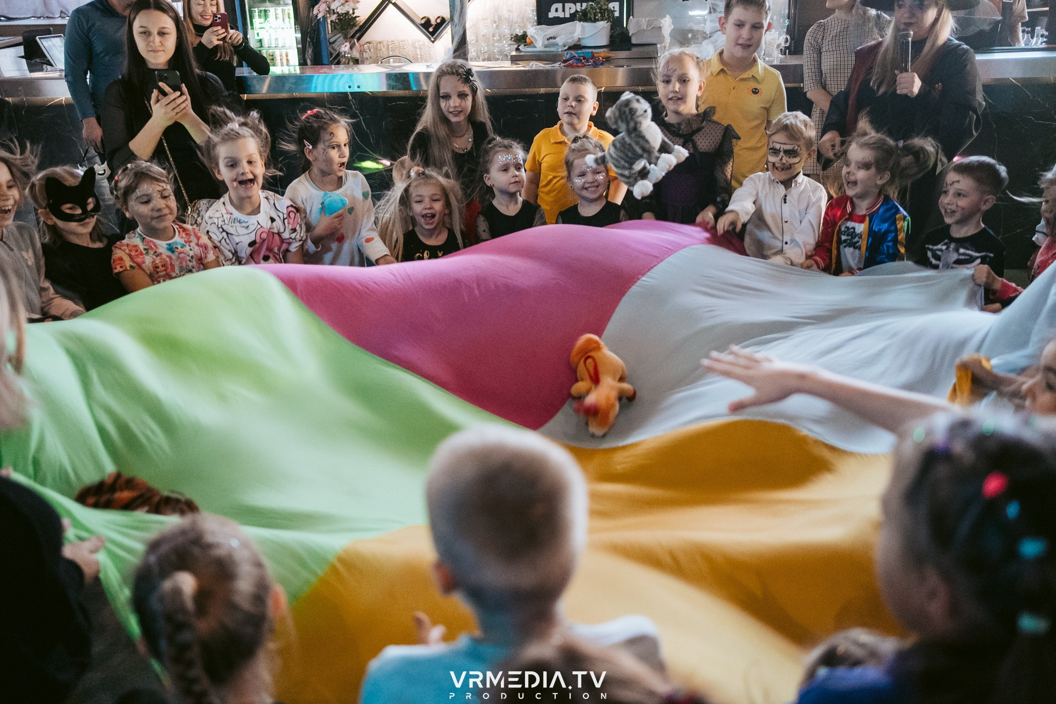 Baby time в баре «Друзья»