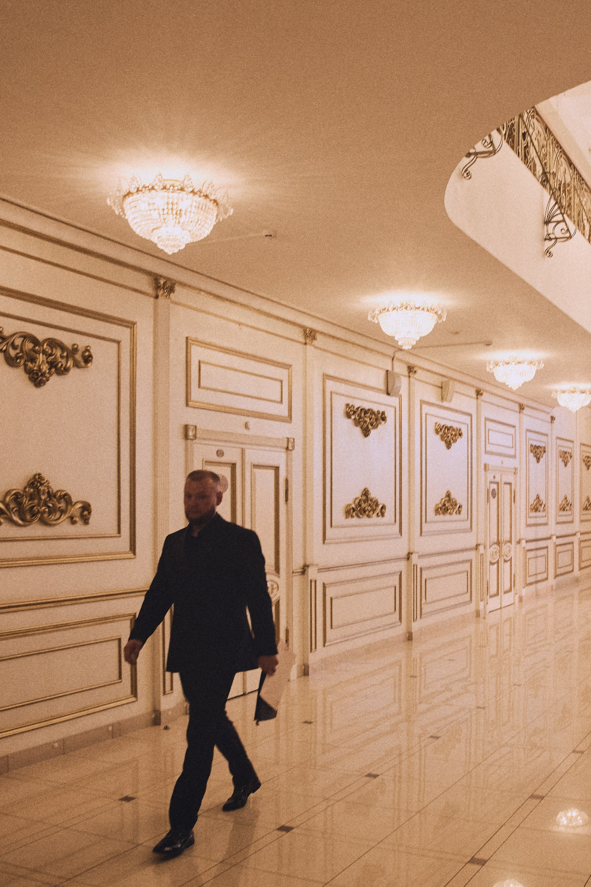 AT THE END THE BEGINNING. Дмитрий Мазуркевич: Профессиональный Репортажный Фотограф