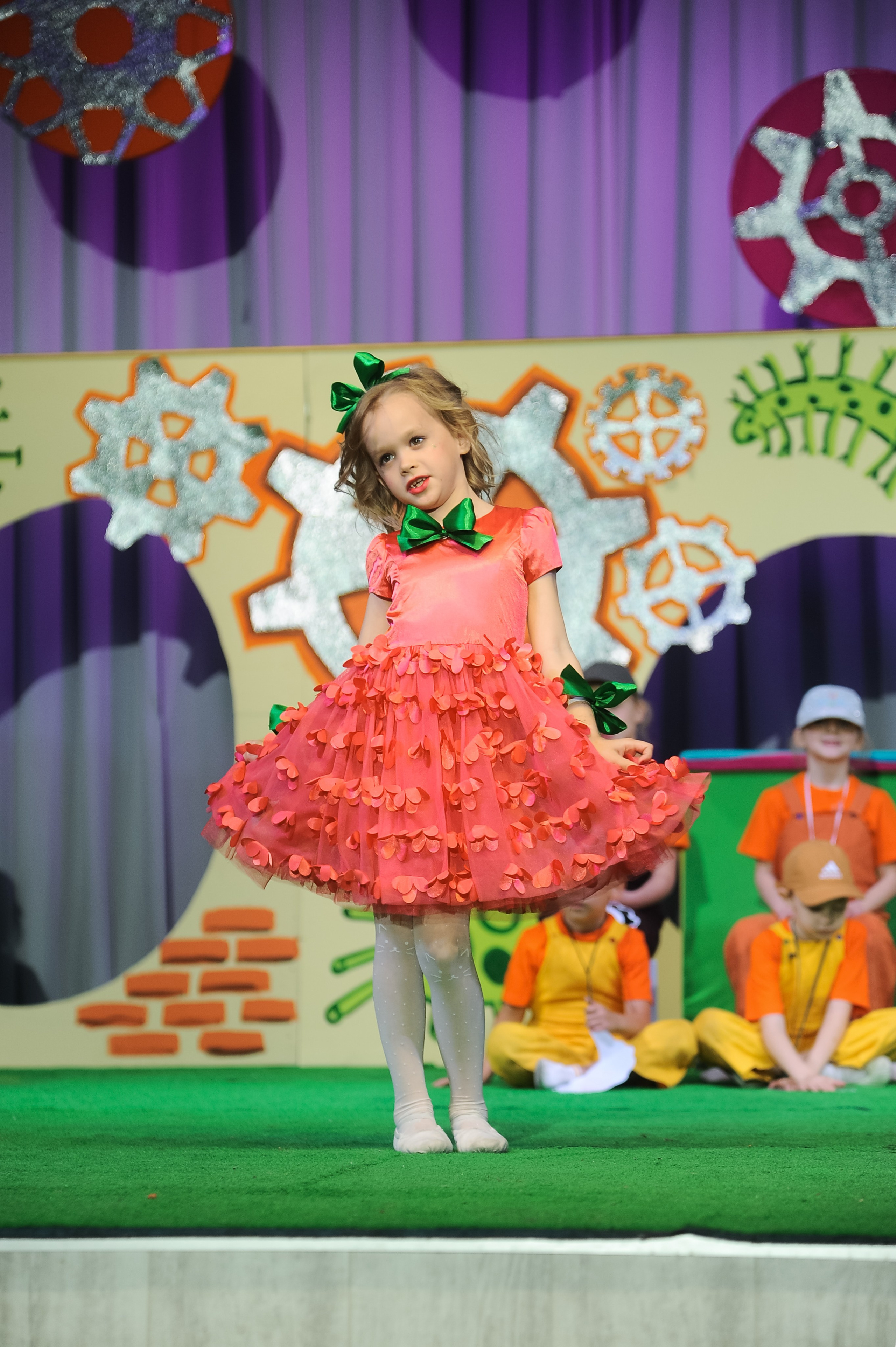 Выпускной 2025, детский центр «Самовар». Фотограф Олег Юршевич Солигорск Минск