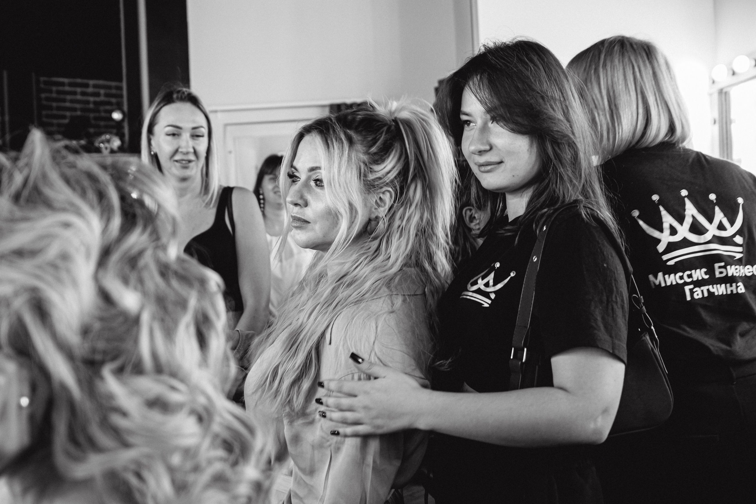 Фэшн-съёмка участниц Миссис Бизнес Гатчина 2023. Портретный фотограф в Санкт-Петербурге Дмитриева Наталия