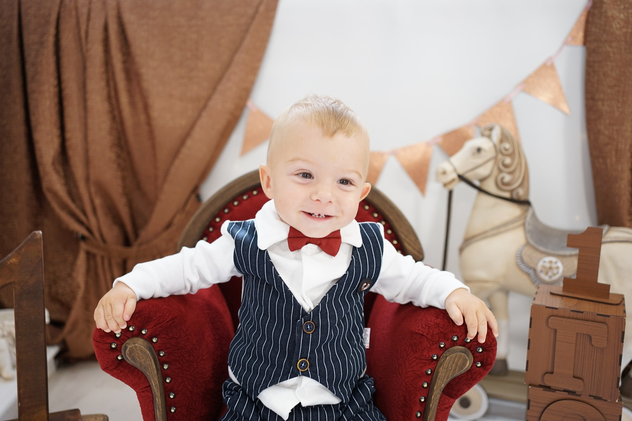 Фотосессия на Годик для Мальчиков. Детская Фотостудия ГОДОВАСИКИ в Санкт-Петербурге фотосесия на годик