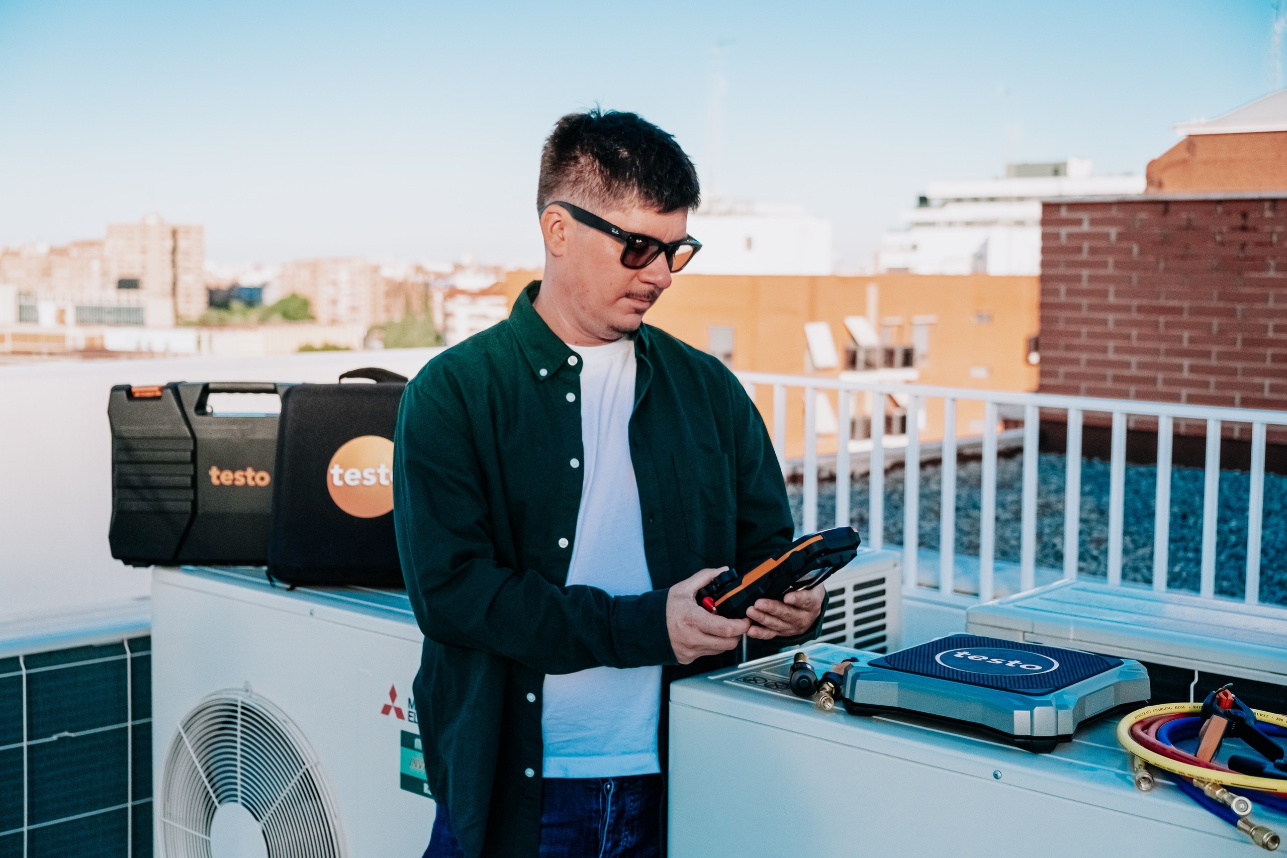 Handyman. Valencia. Photographer Tatiana Kvasha