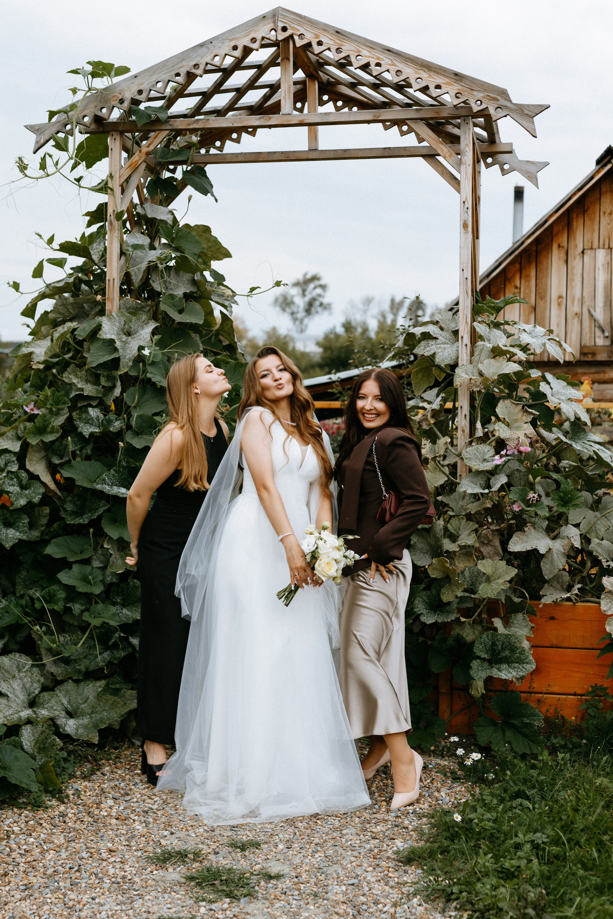 Артем и Виолетта.