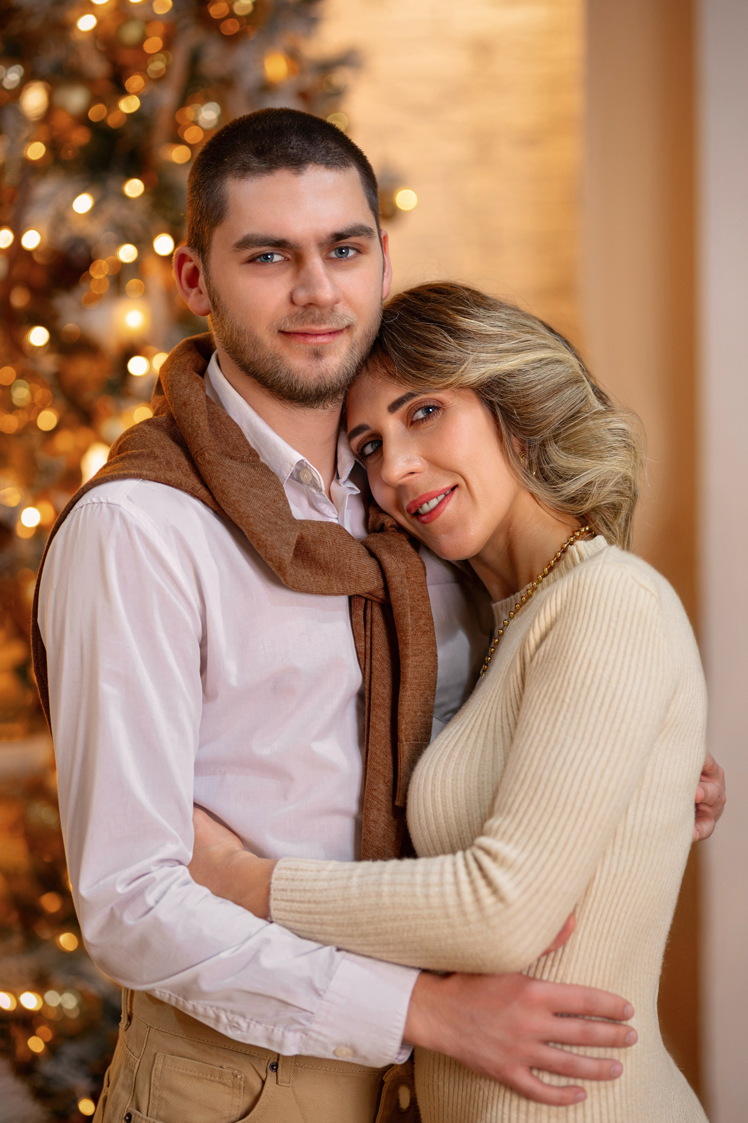 Новогодняя фотосессия в трех поколениях зал Норд. Трубинова Екатерина | Семейный фотограф | Москва