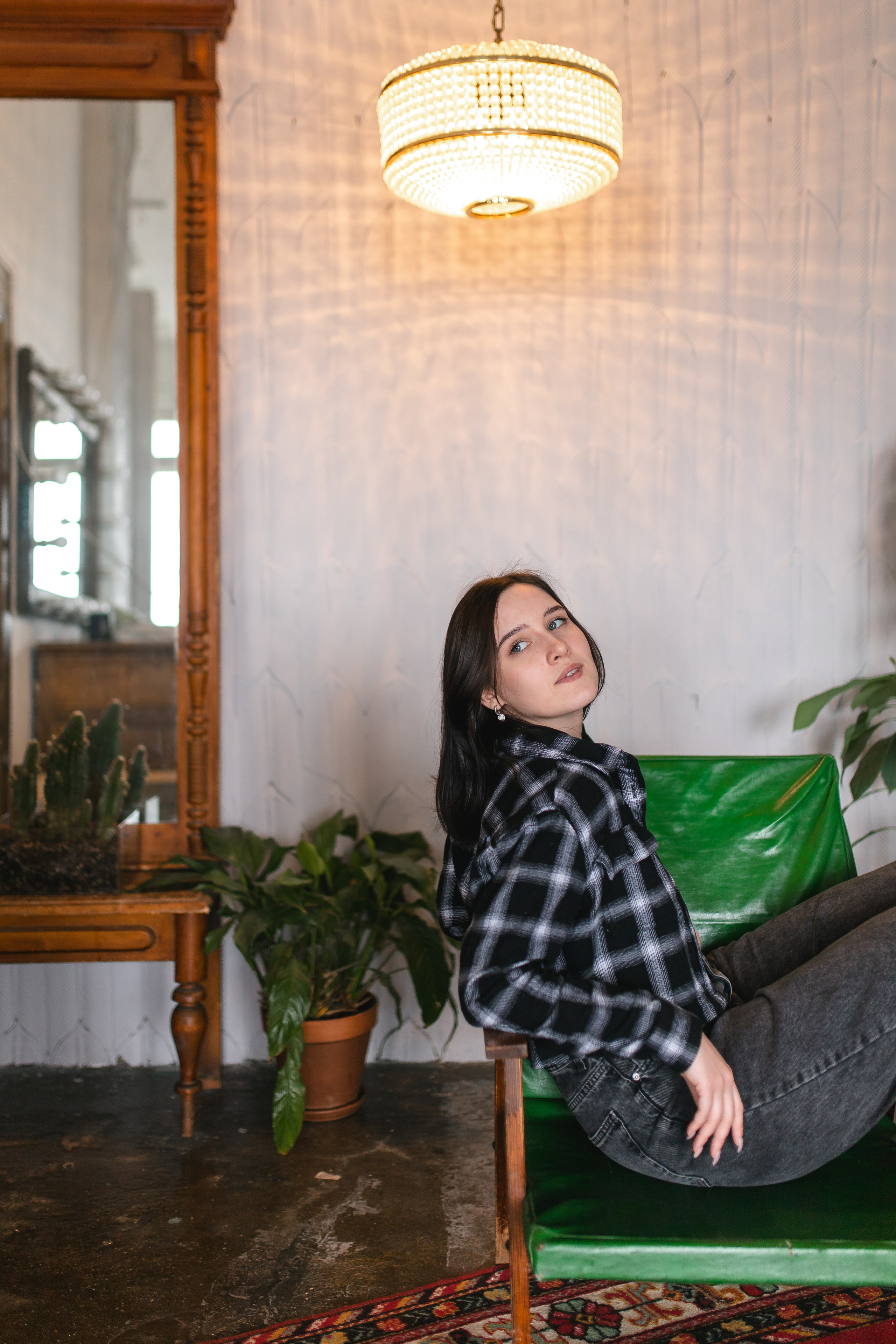 Карина, Елена, Дарья: история в советском уголке. Портретный и репортажный фотограф в Воронеже: Анастасия Пузикова