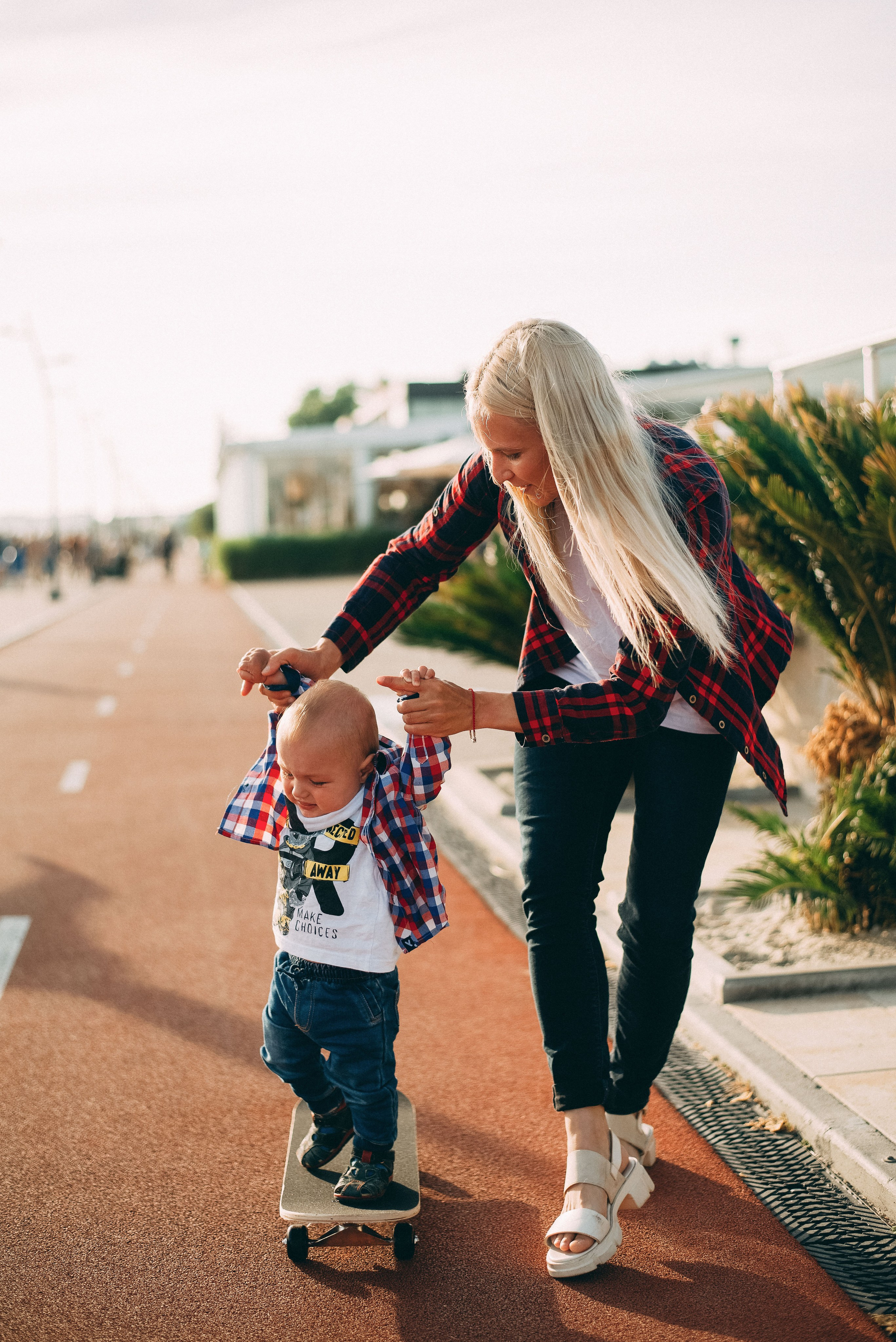 Фотосессия в Сириусе набережная олимпийского парка. Фотограф в Сочи — Маргарита Поганова