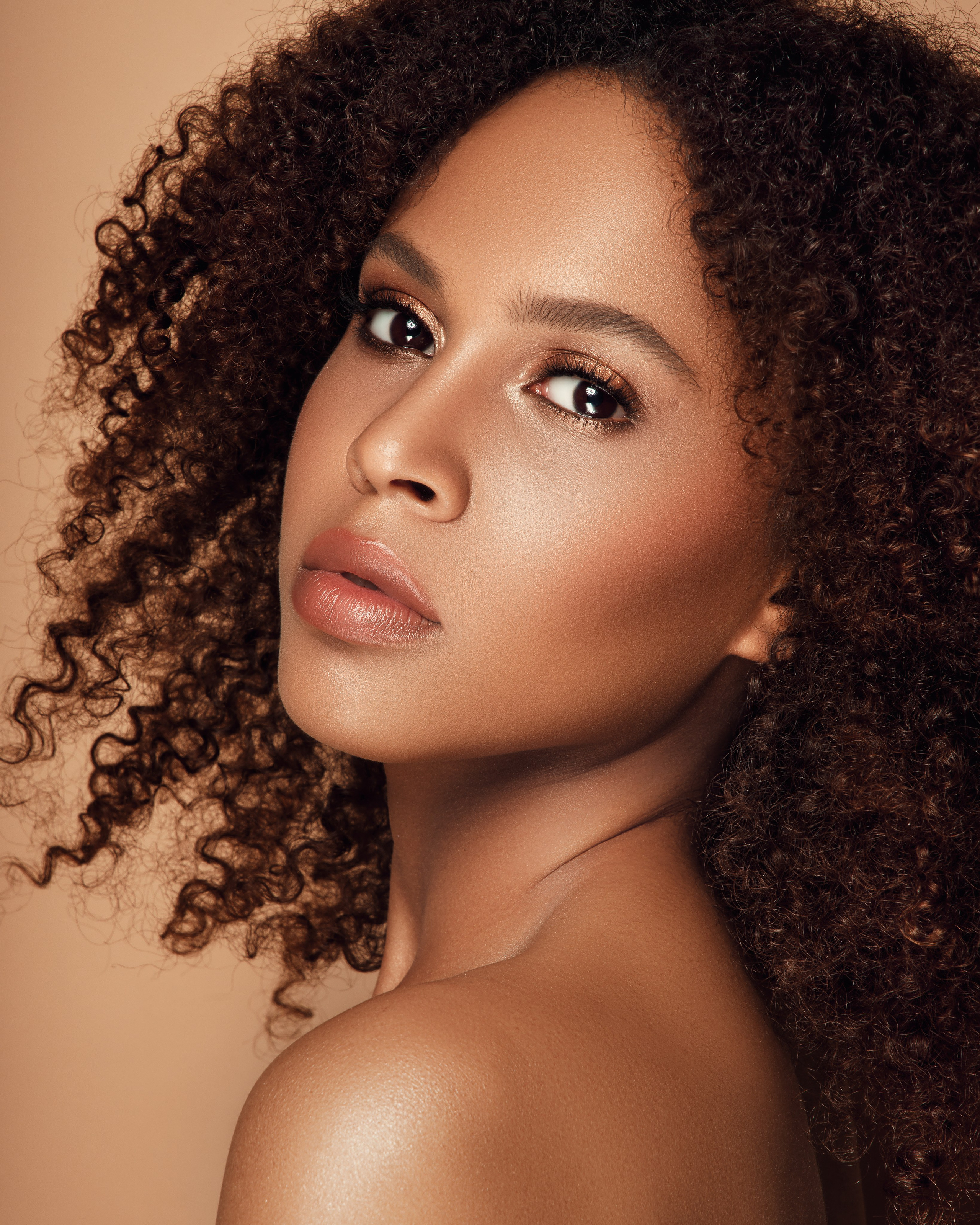 Портретная съемка. Ретушер и бьюти фотограф