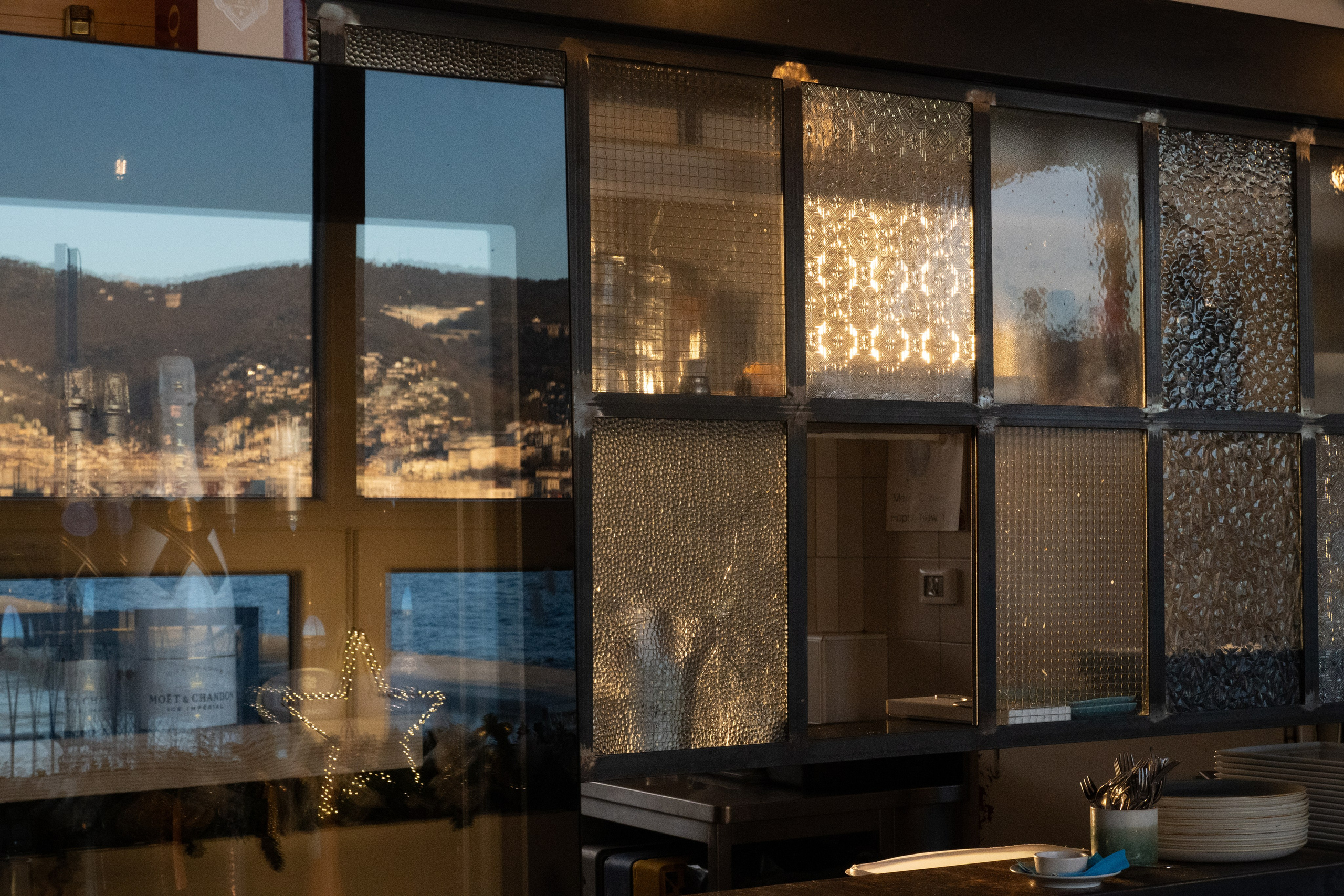 Riflessi. Fotografo Alina Imanbaeva Trieste e FVG