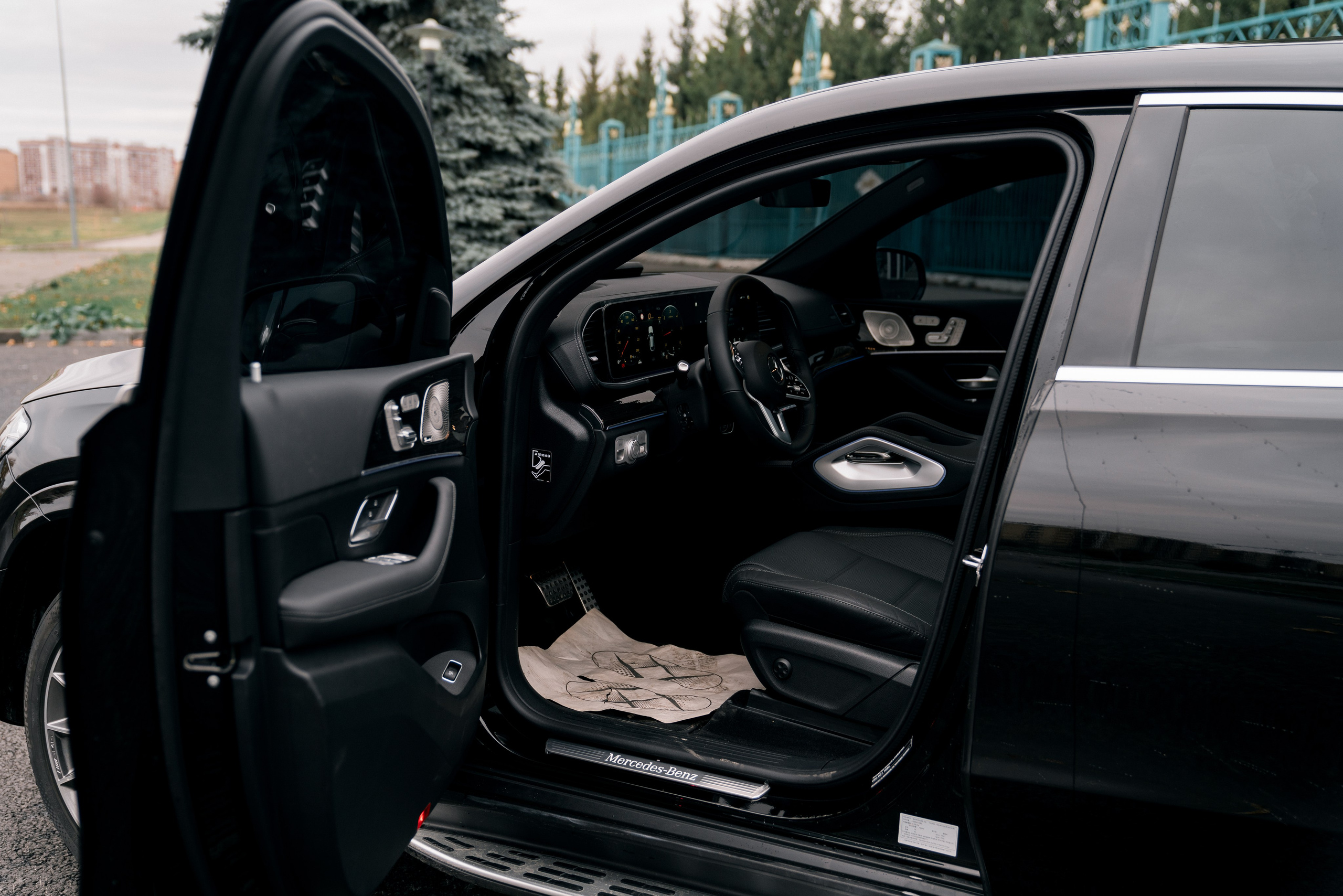 Mercedes-Benz GLE 400D. Идеальные портреты для соцсетей — Фотограф Ленар