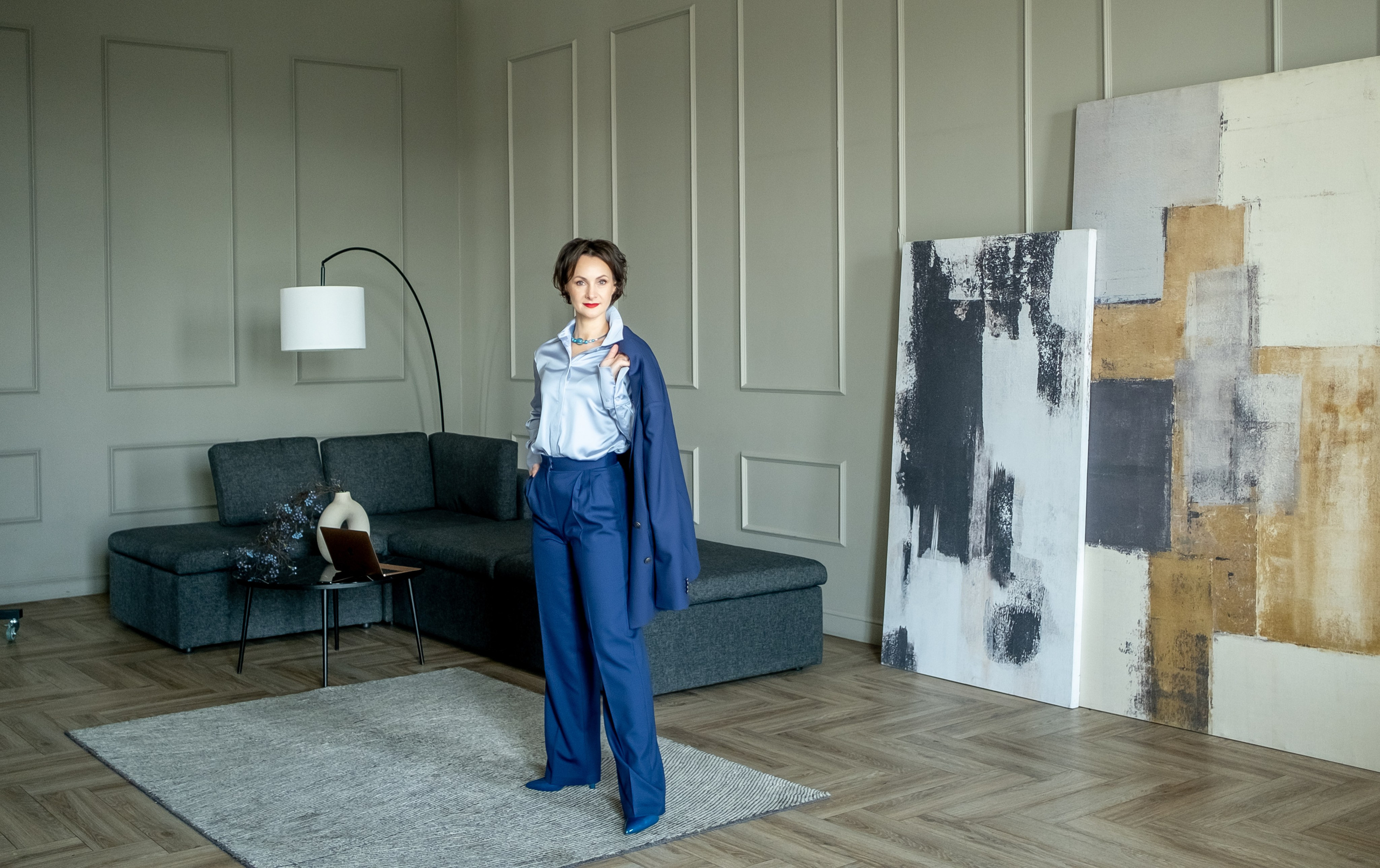 Юлия, предприниматель. Арт-стилист, визуализатор архетипических стратегий, психолог