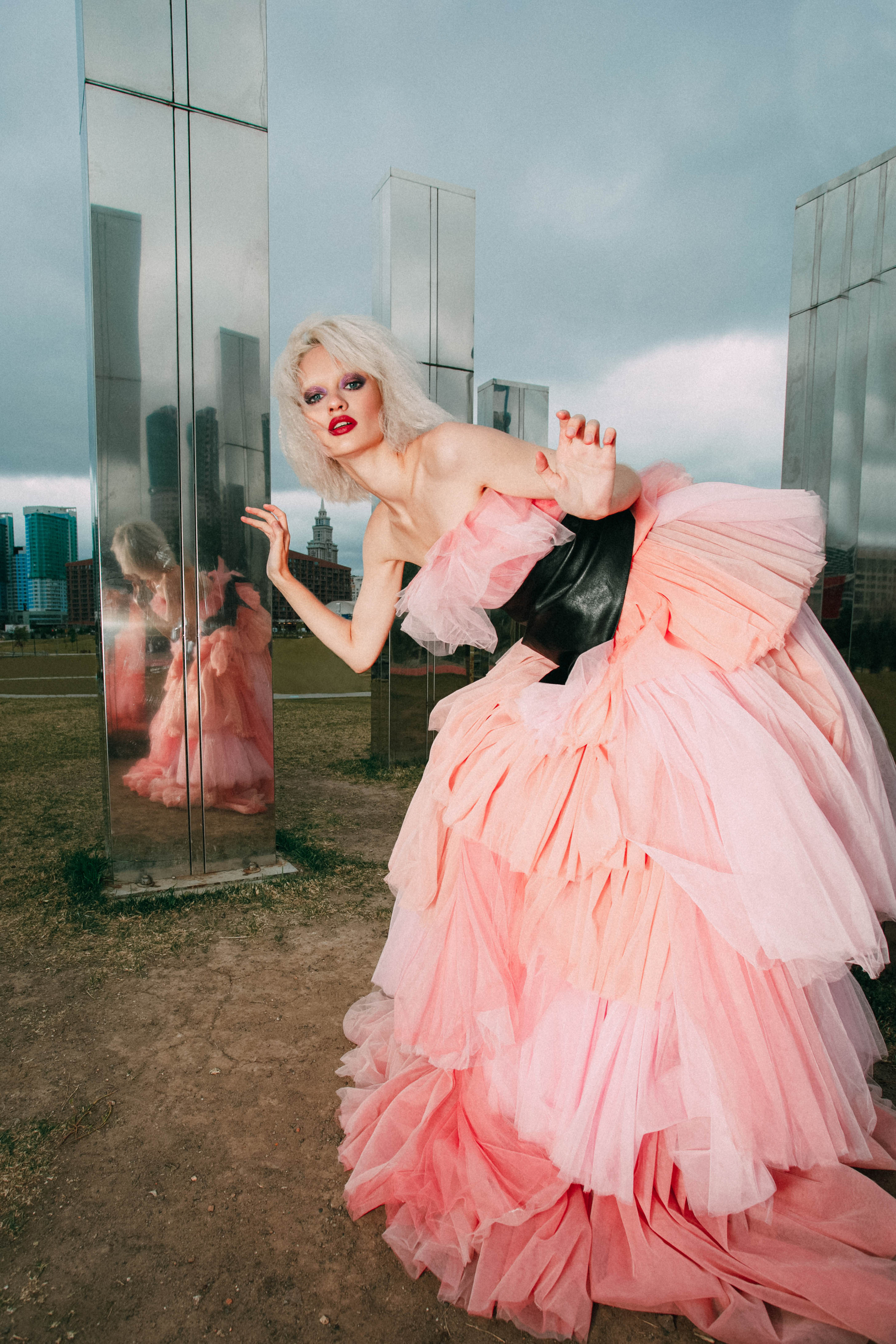 ALICE THROUGH THE LOOKING GLASS. Brand photographer Moscow