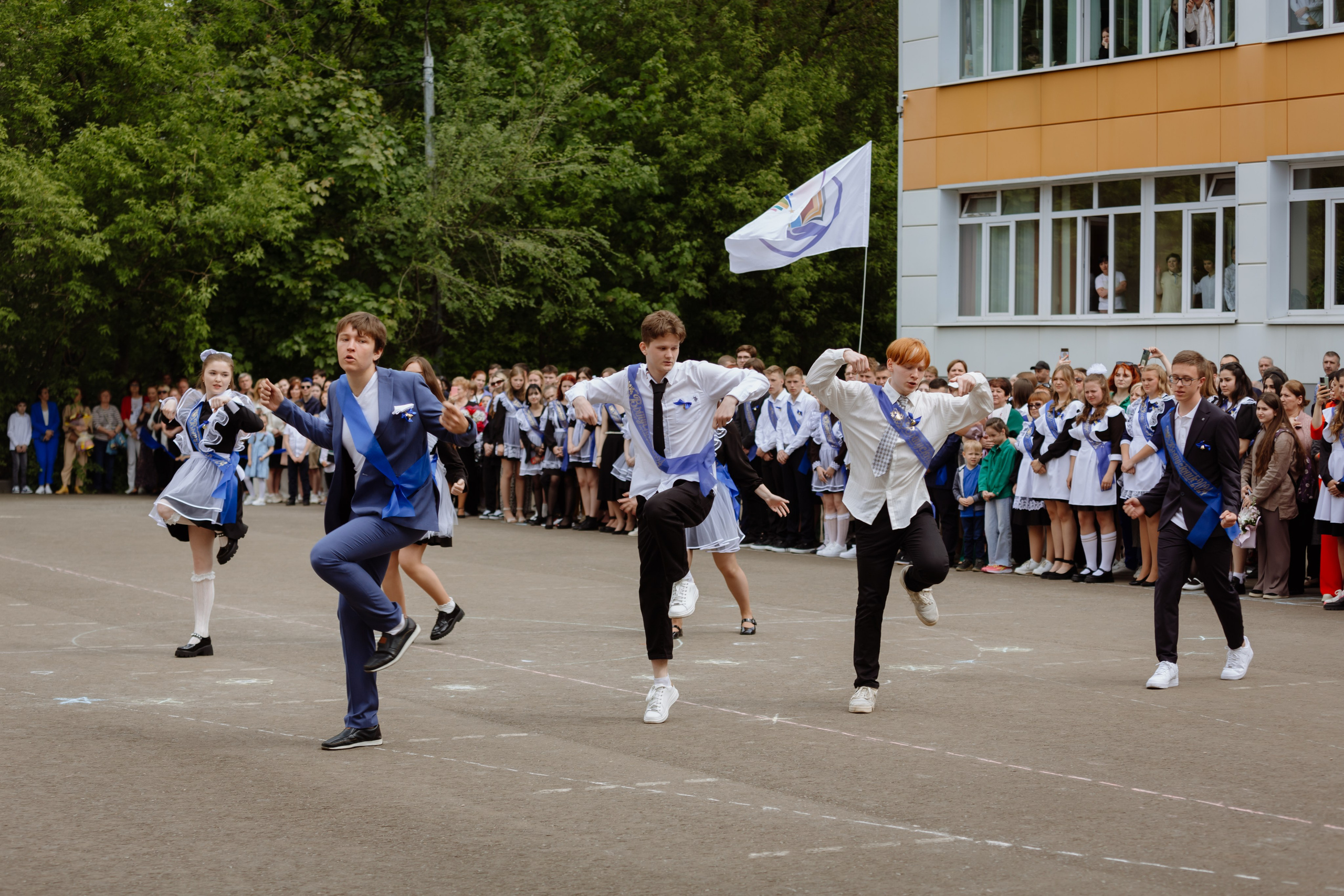 Последний звонок 2024 (3 часа фотосъемки). Профессиональный фотограф Надежда Антонова