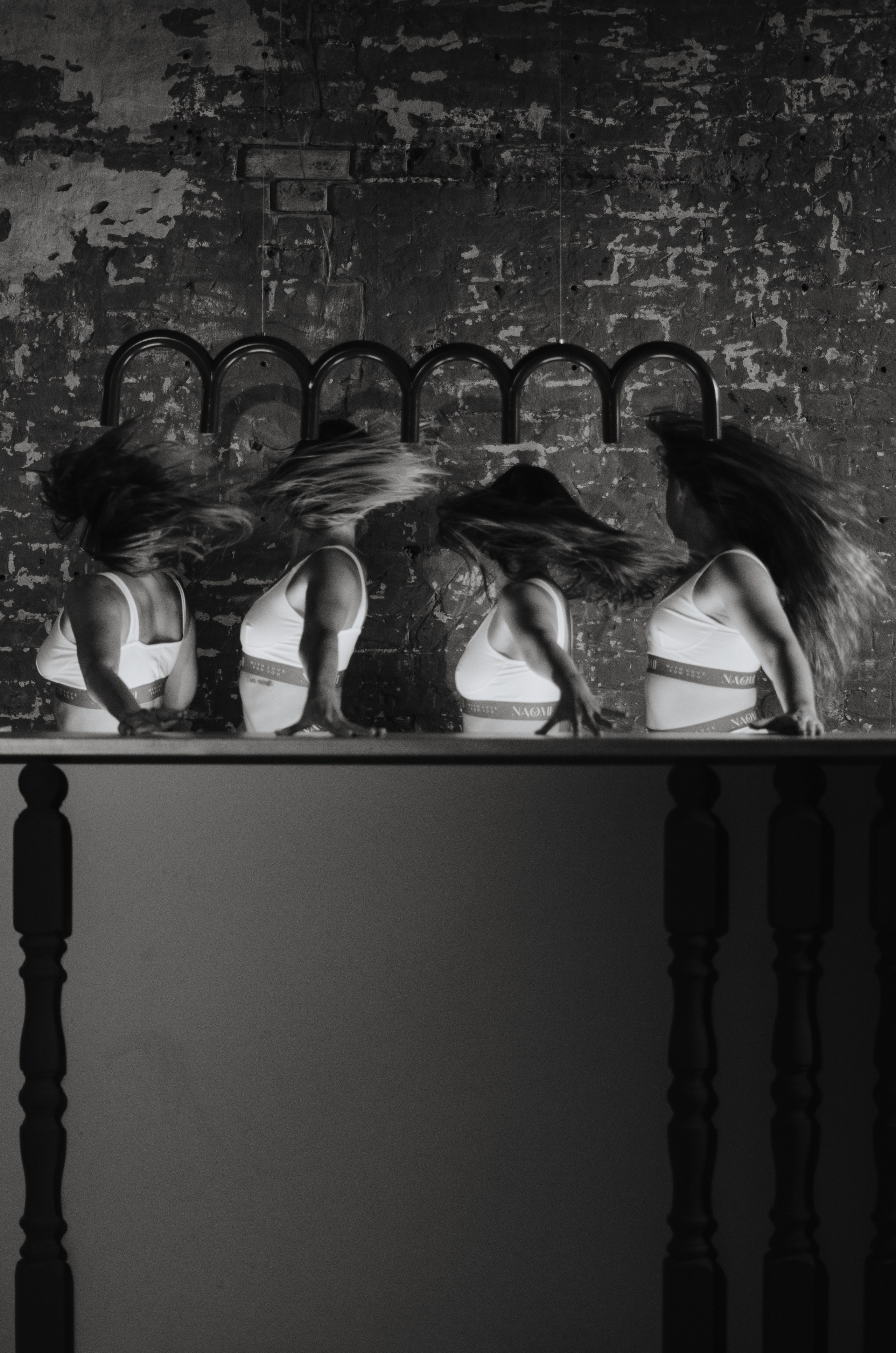 Фото-подглядки с видеосъемки танцевальной команды «Secret». Денисова Аля — фотограф для парных съемок и индивидуальных историй в Барнауле