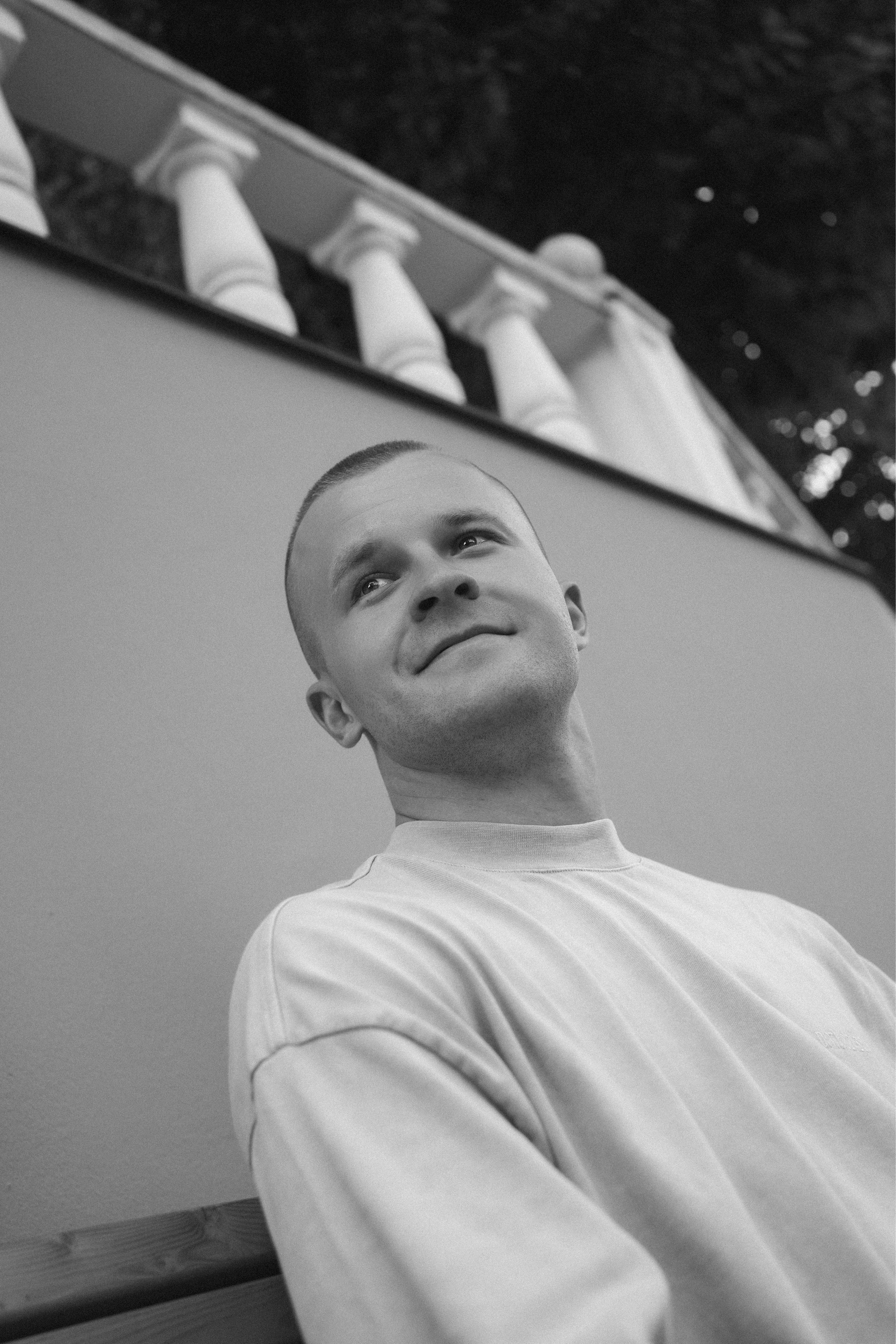 В кадре: педагог. Творческие фотосессии в Москве. Фотоальбом лидера группы ЯЛО