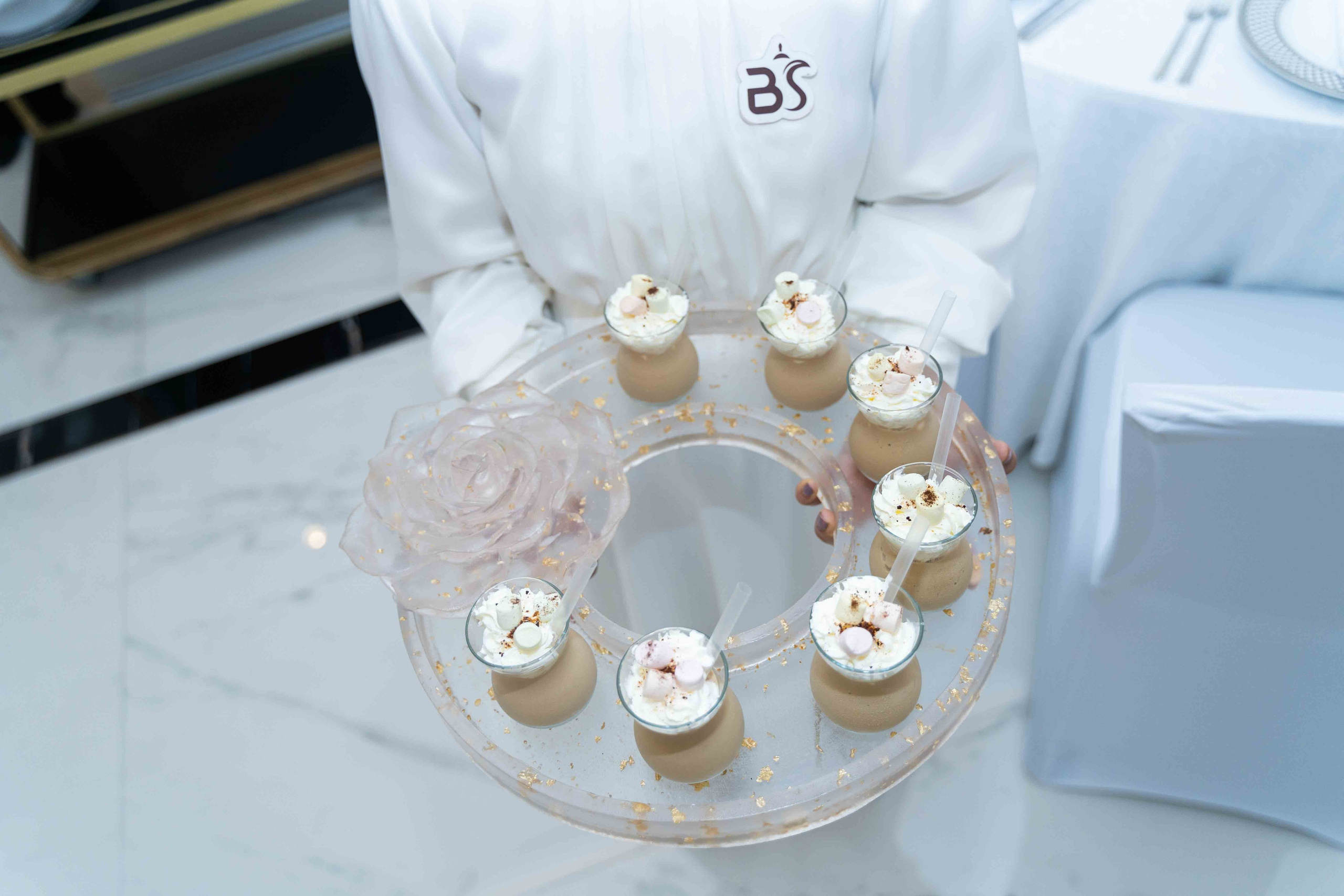 Арабская скромная помолвка дома (приватность на женские лица). Фотограф и видеограф в Москве и Абу Даби Мария Кулагина