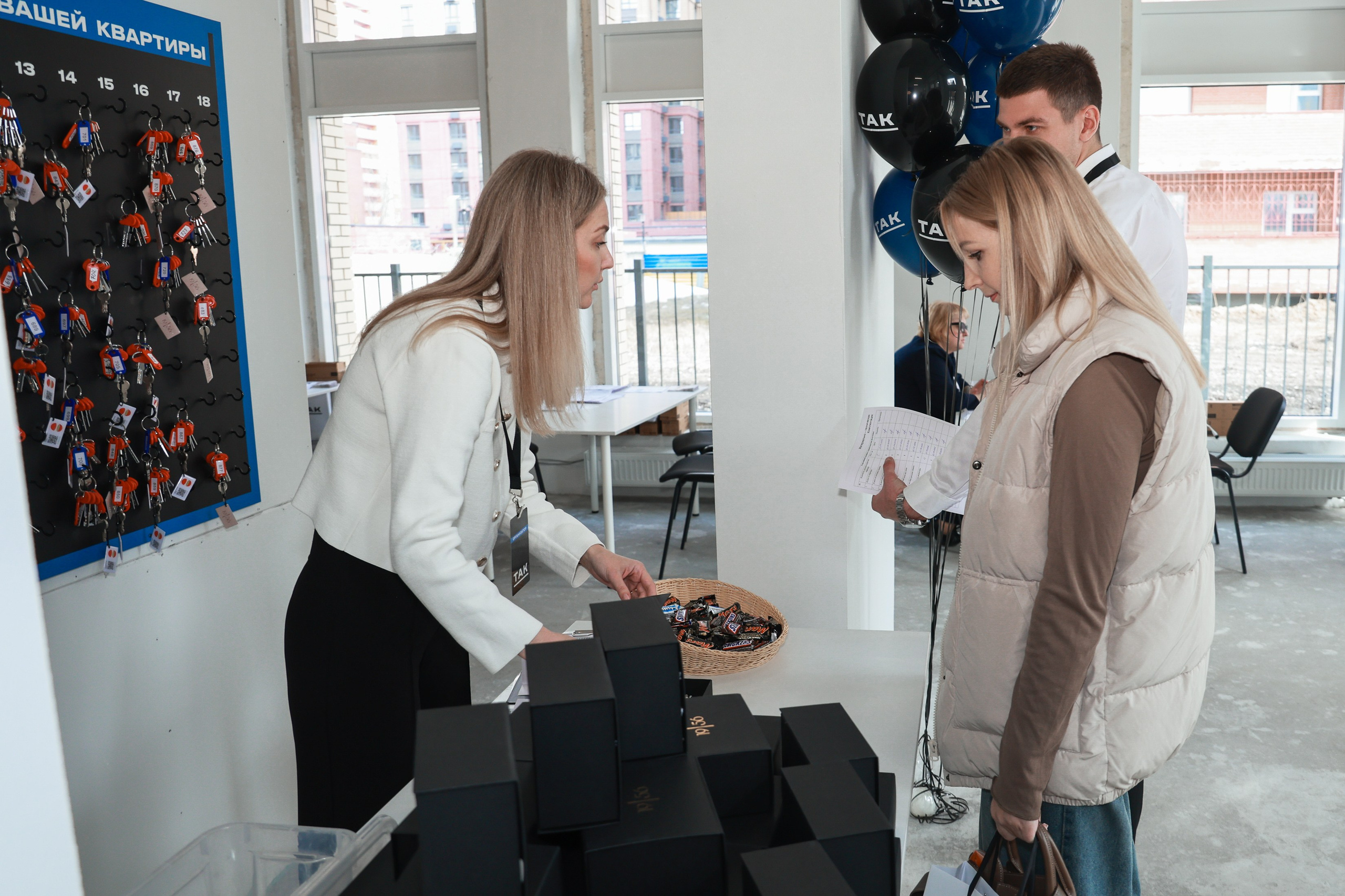 Выдача ключей Кварталы Телецентра 19I56. Фотограф Юлия Мальцева
