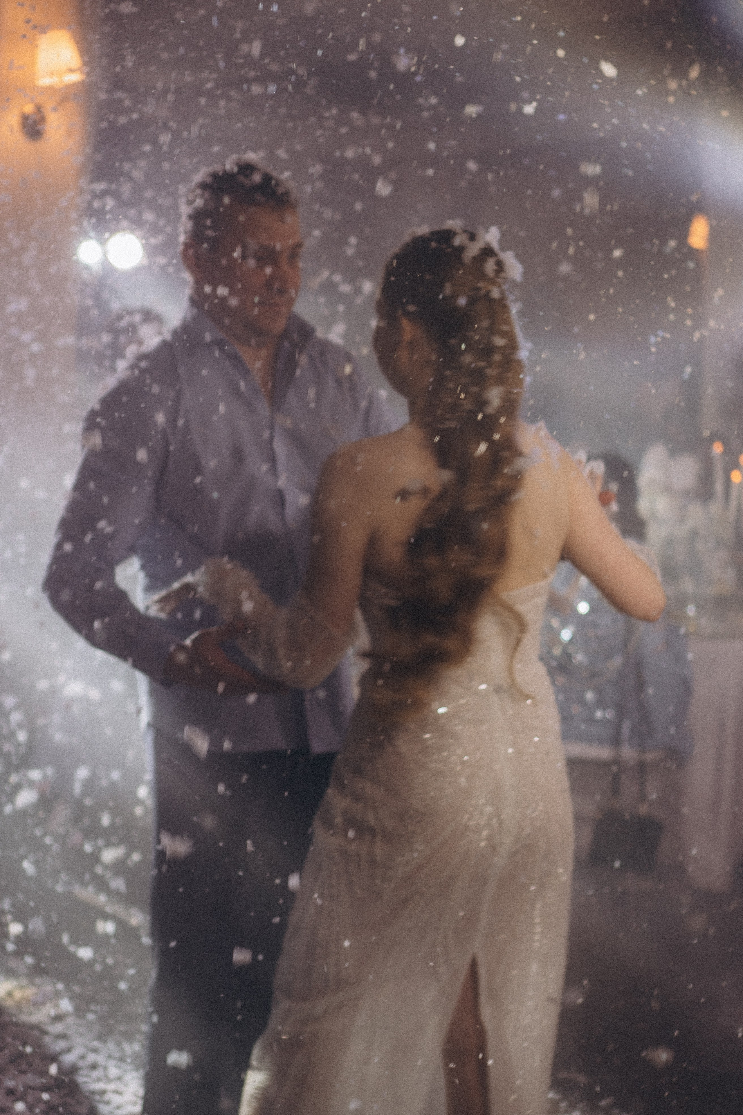 ТАНЕЦ С ПАПОЙ СВАДЕБНМ БАНКЕТЕ (СНЯТО В СИБИРЕ В НИЖНЕВАРТОВСКЕ). Профессиональный фотограф, Санкт-Петербург — Виктория Богомолова