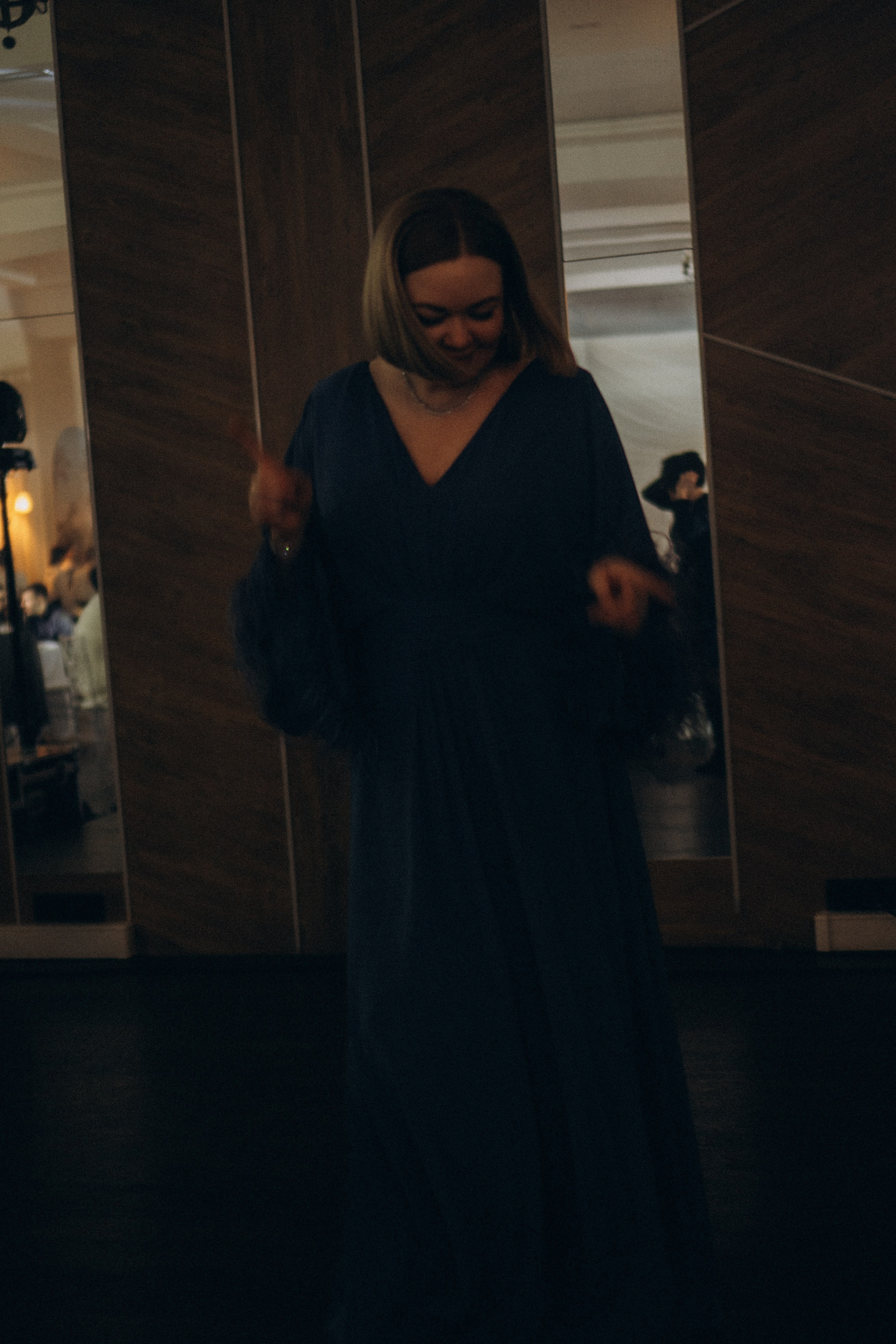 СВАДЕБНАЯ СЬЕМКА СБОРОВ В ОТЕЛЕ И ВЫЕЗД НА ЦЕРЕМОНИЮ (СНЯТО В СИБИРЕ В НИЖНЕВАРТОВСКЕ). Профессиональный фотограф, Санкт-Петербург — Виктория Богомолова