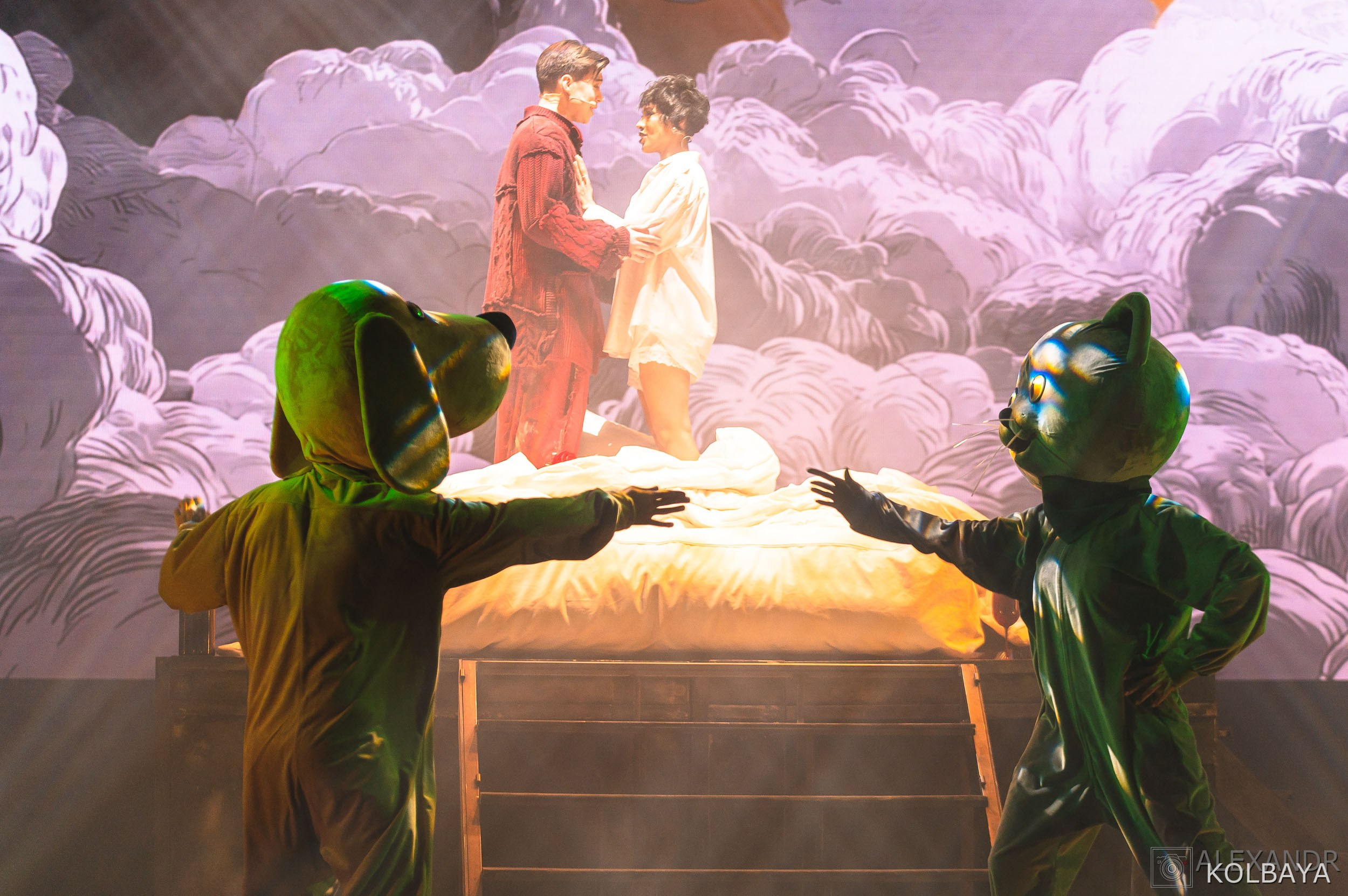 Фотографии со спектакля «Однажды в городе N». Концертный и театральный репортажный фотограф в Москве Александр Колбая