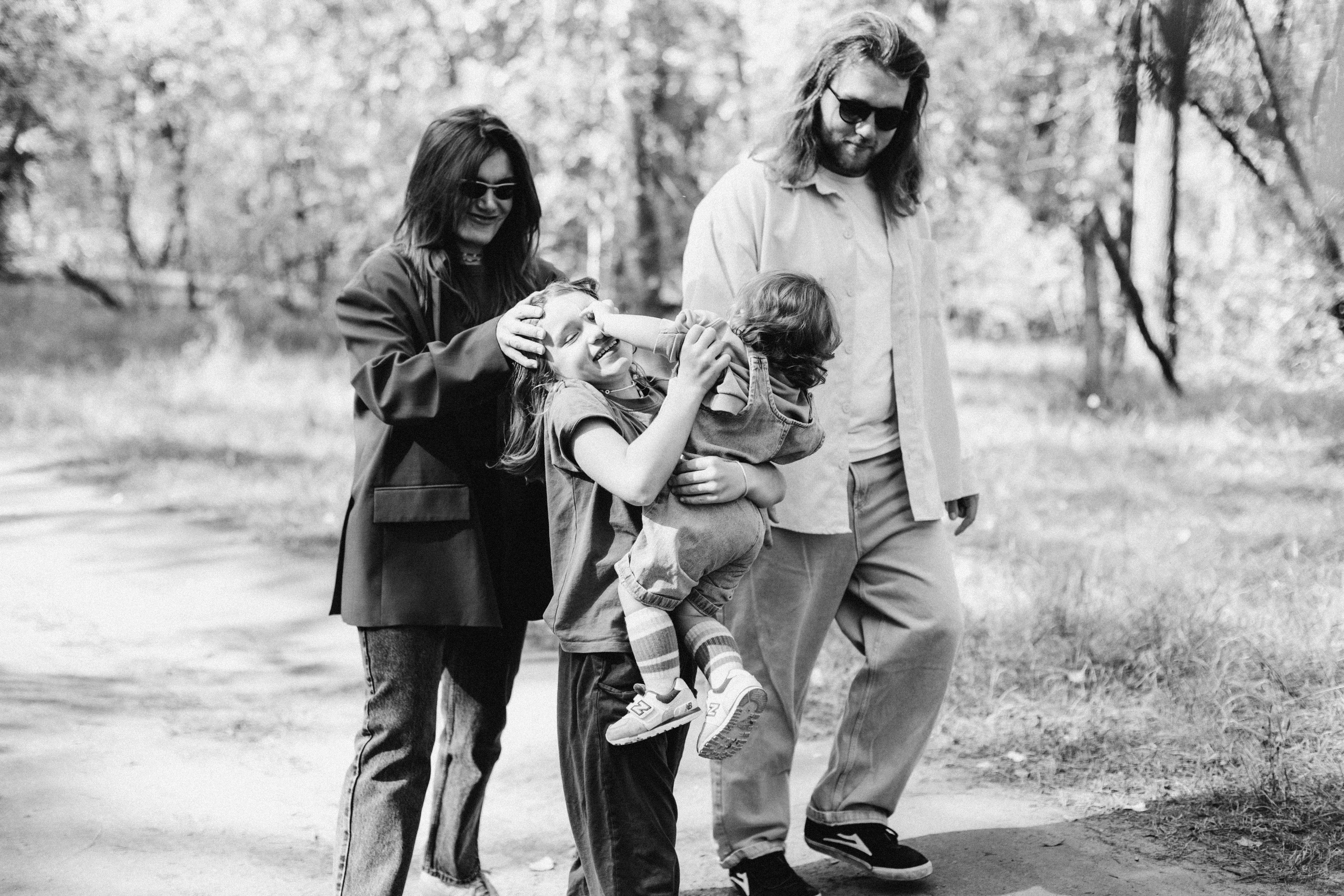 Выманивает из квартир природа нас на выходные. Осенний лес — особый мир. Ведут тропинки потайные…. Душевный фотограф Ваших самых ярких событий Марина Погребняк