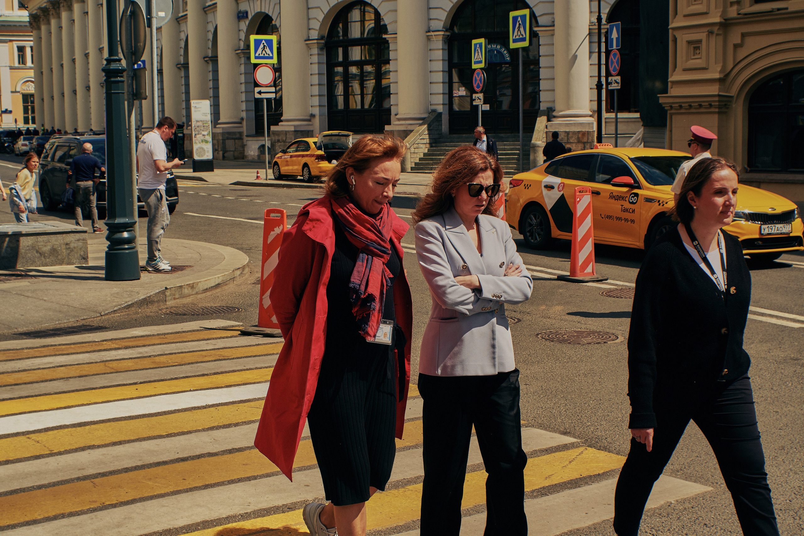 Женский портрет в стиле "Стрит". Сайт фотографа Виталия Дени