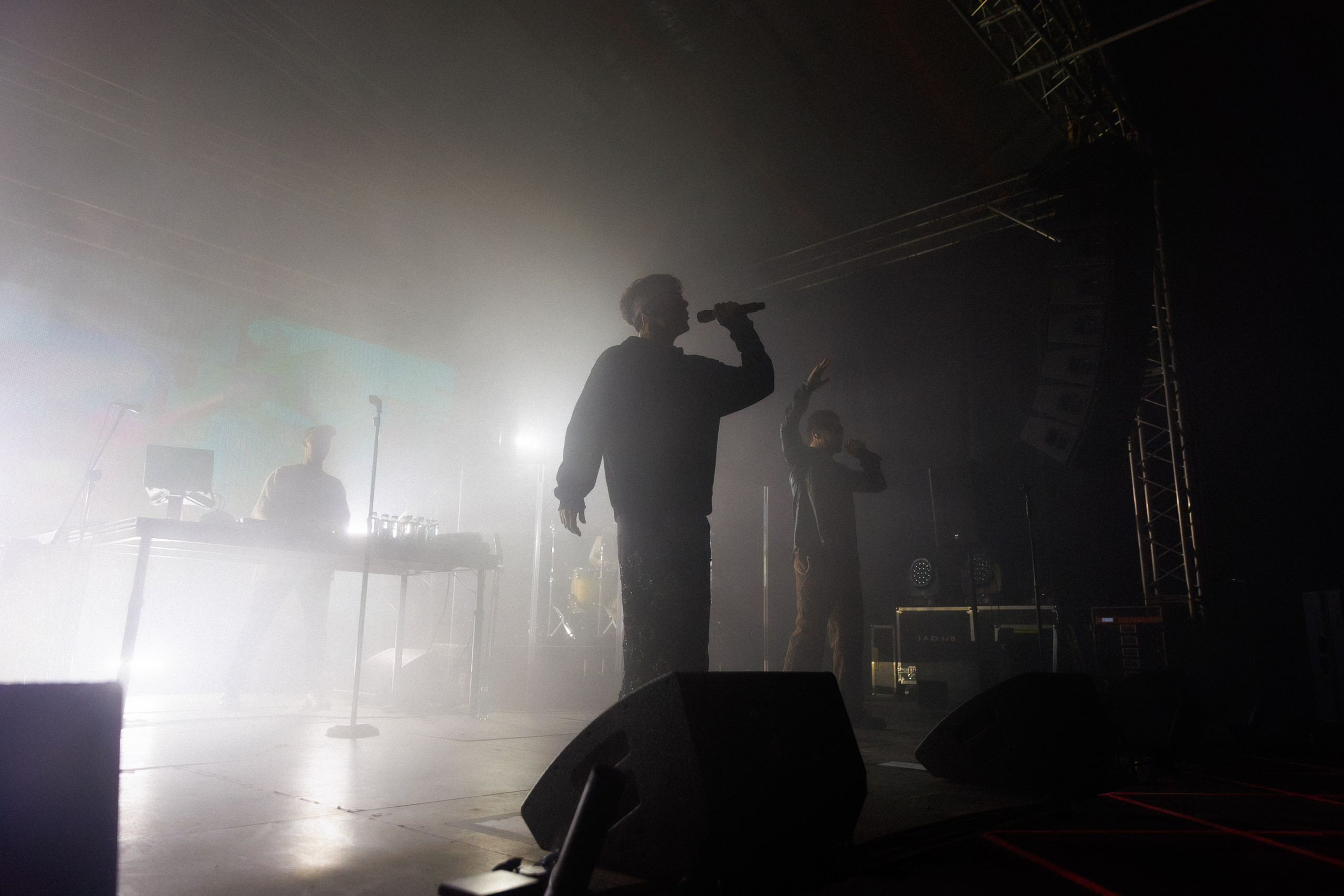 Фотоотчёт и репортаж с концерта группы GAYAZOV$ BROTHER$. Красильников Евгений — профессиональный фотограф в Ростове-на-Дону