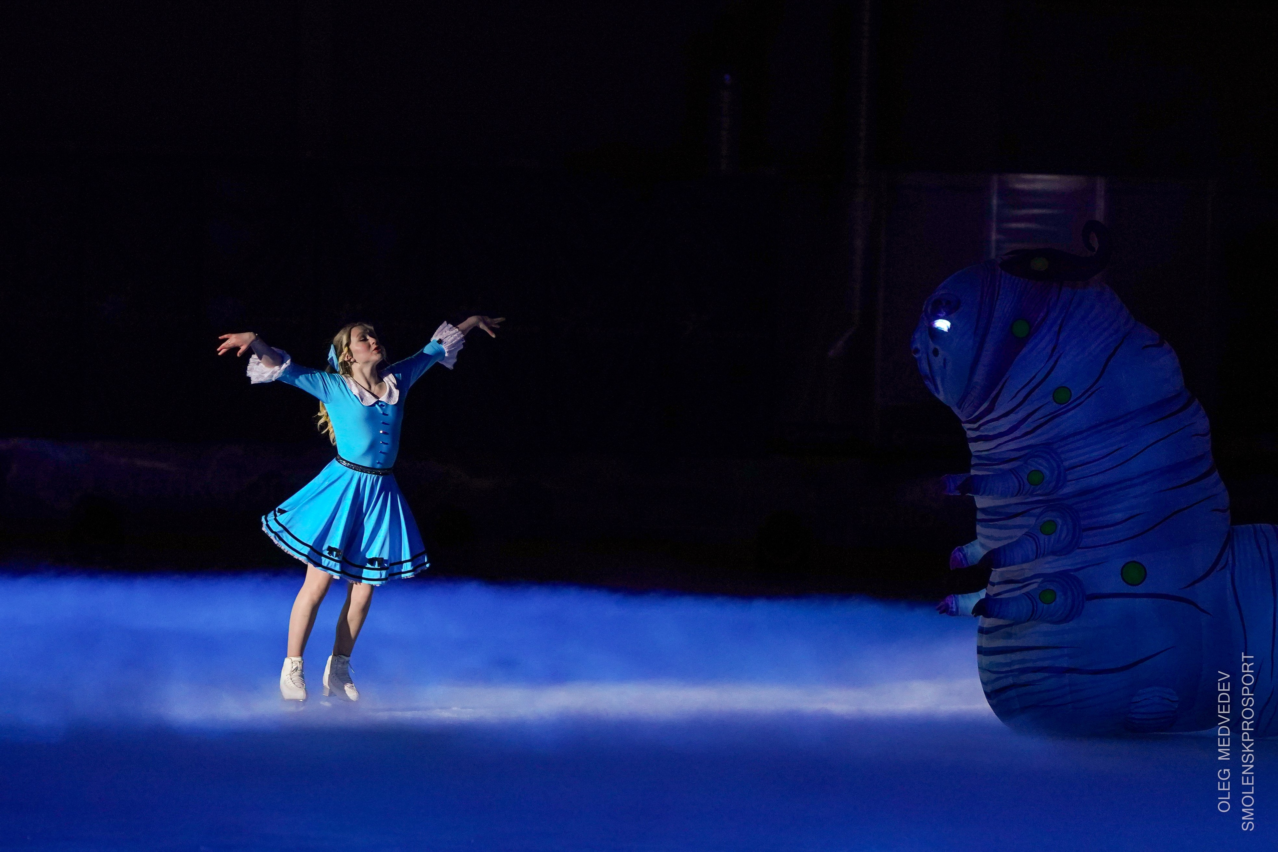 Алиса в стране чудес шоу на льду. Спортивный фотограф Олег Медведев | prosport67 | Смоленск