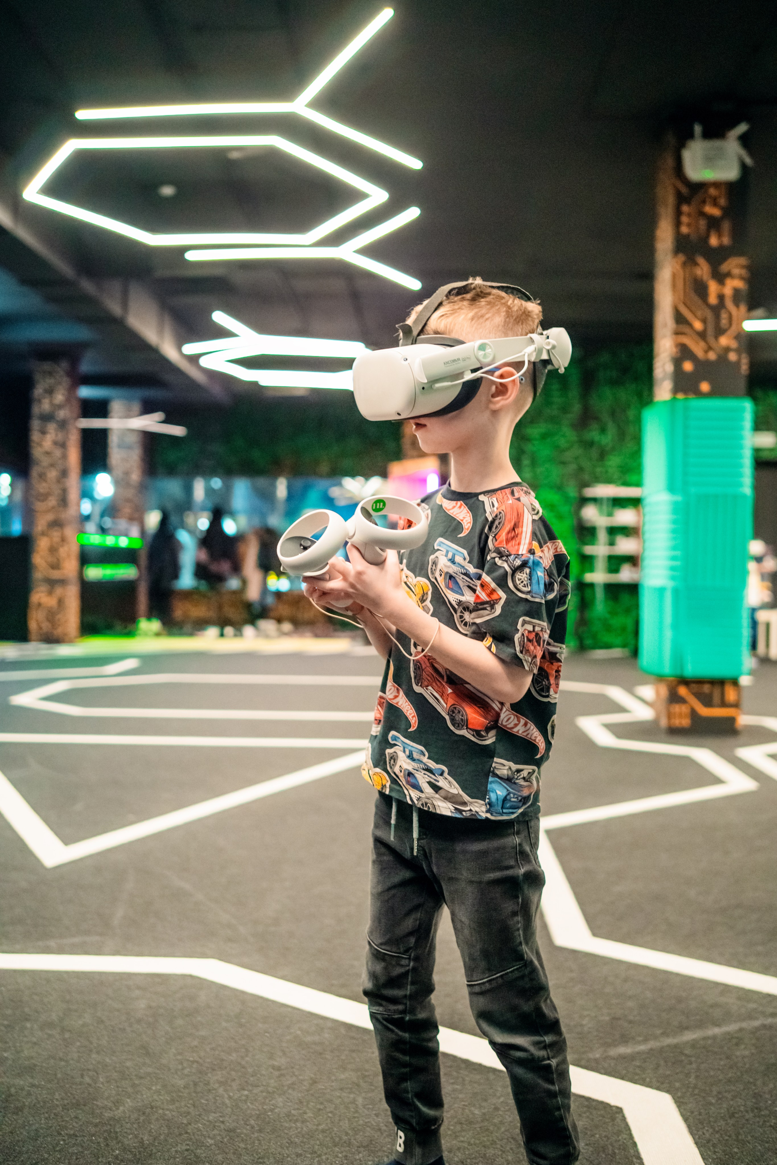 VR (November-December 2024). Felixtones